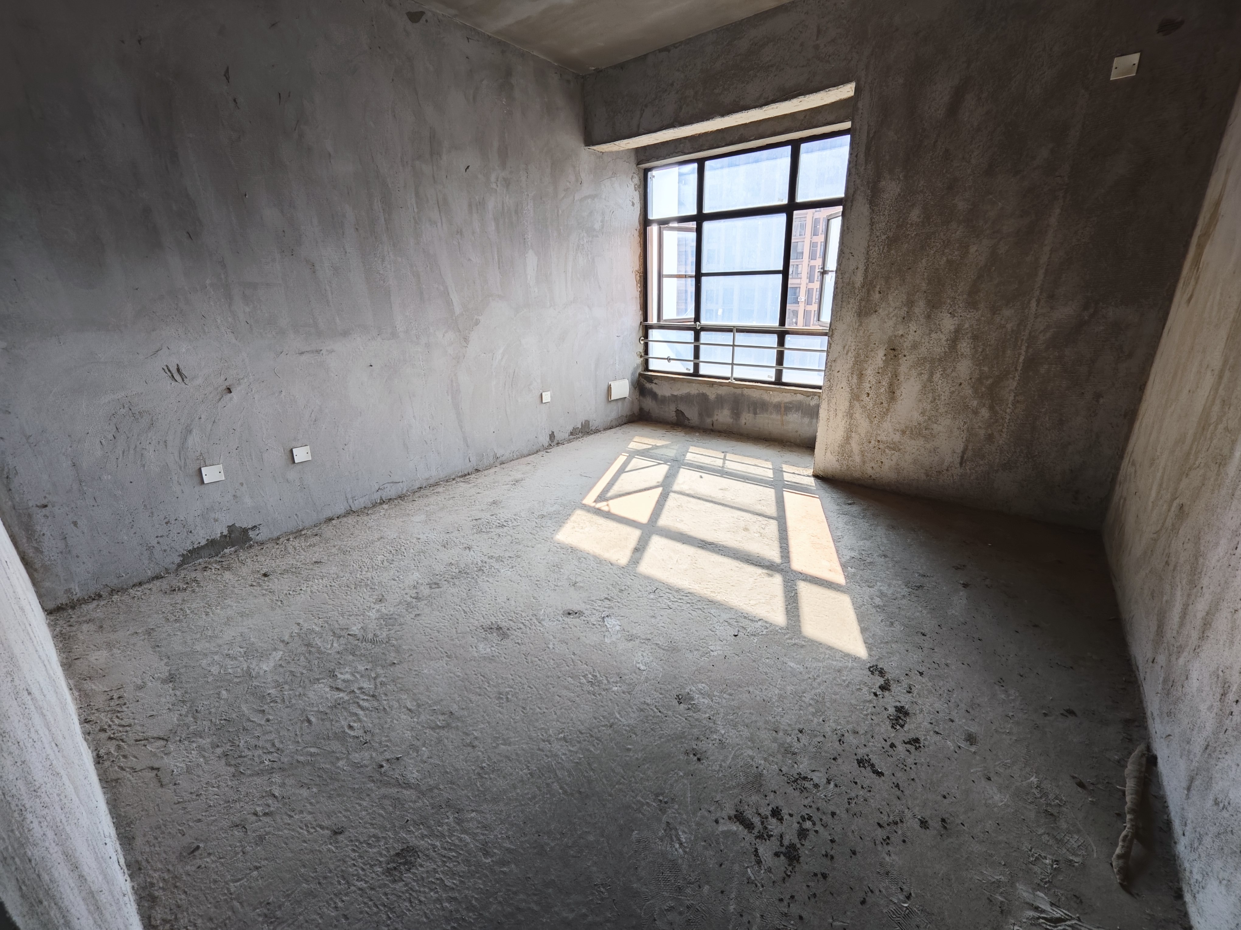 众一桂府  1室0厅0卫    78.5万 众一桂府  1室0厅0卫    78.5万客厅