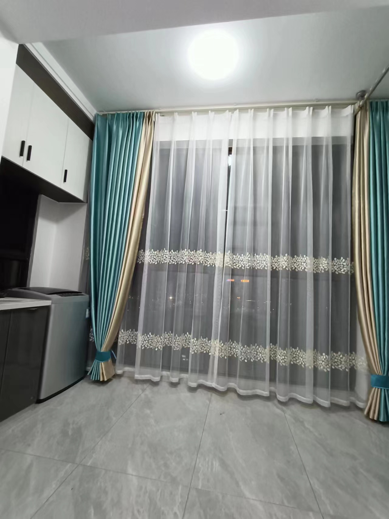 英伦首府金域豪廷 1室1厅1卫 1500.0元/月 英伦首府金域豪廷 1室1厅1卫 1500.0元/月室内图