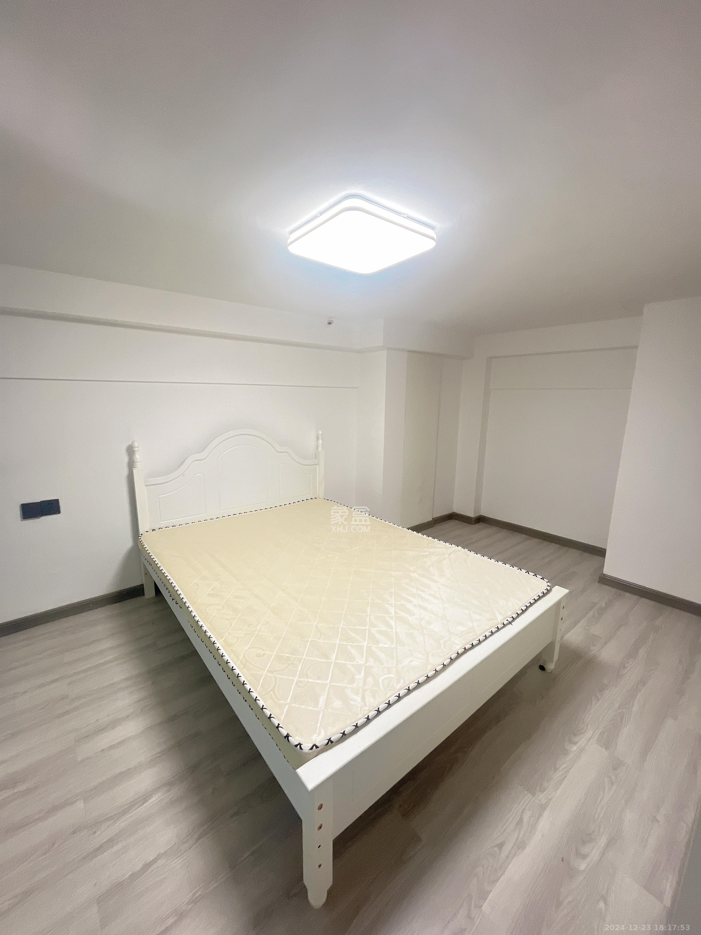 华润琨瑜府  1室1厅1卫   2200.00元/月室内图