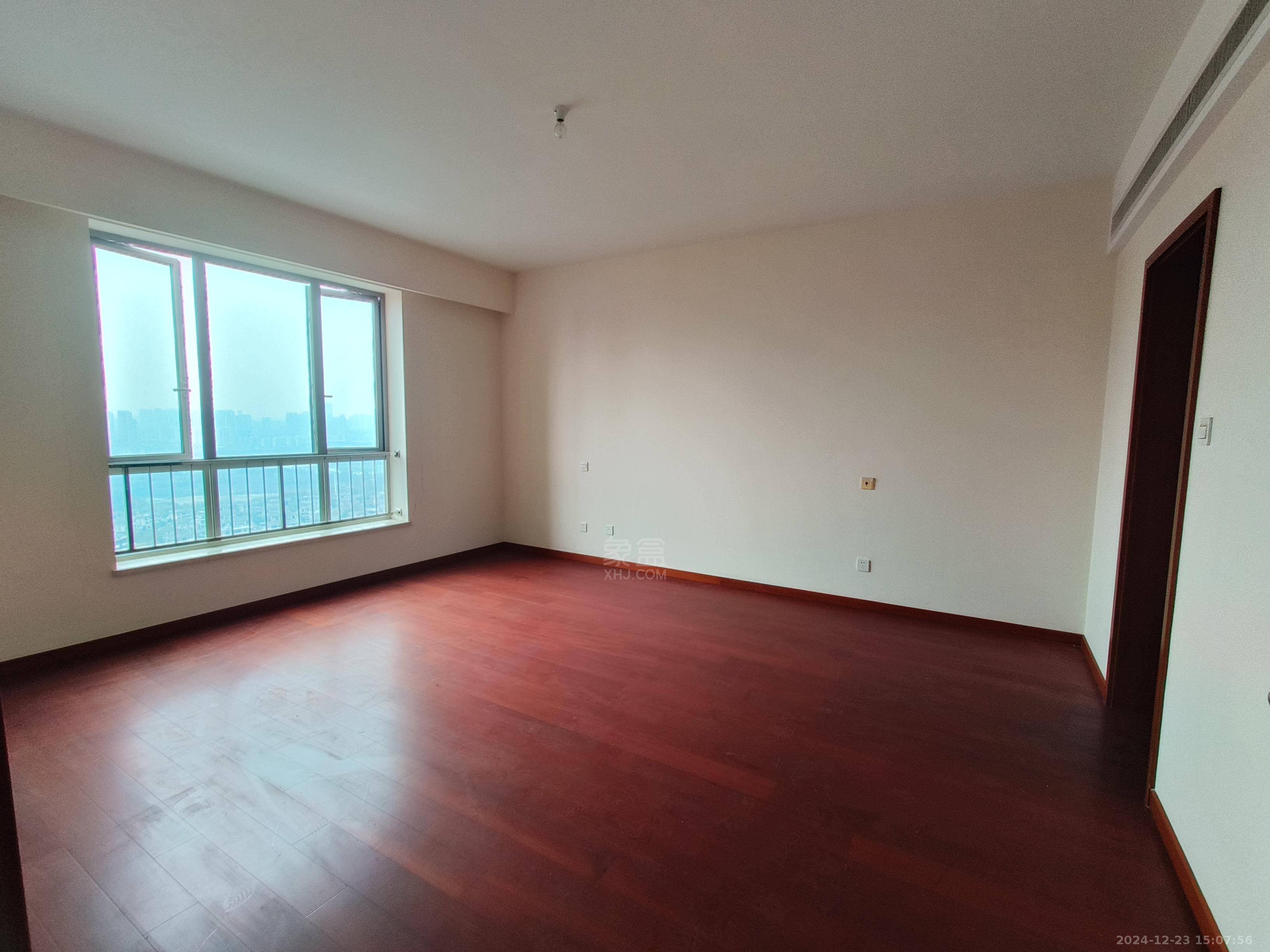 晋合湘水湾一期 4室2厅2卫 5000.0元/月 晋合湘水湾一期 4室2厅2卫 5000.0元/月室内图