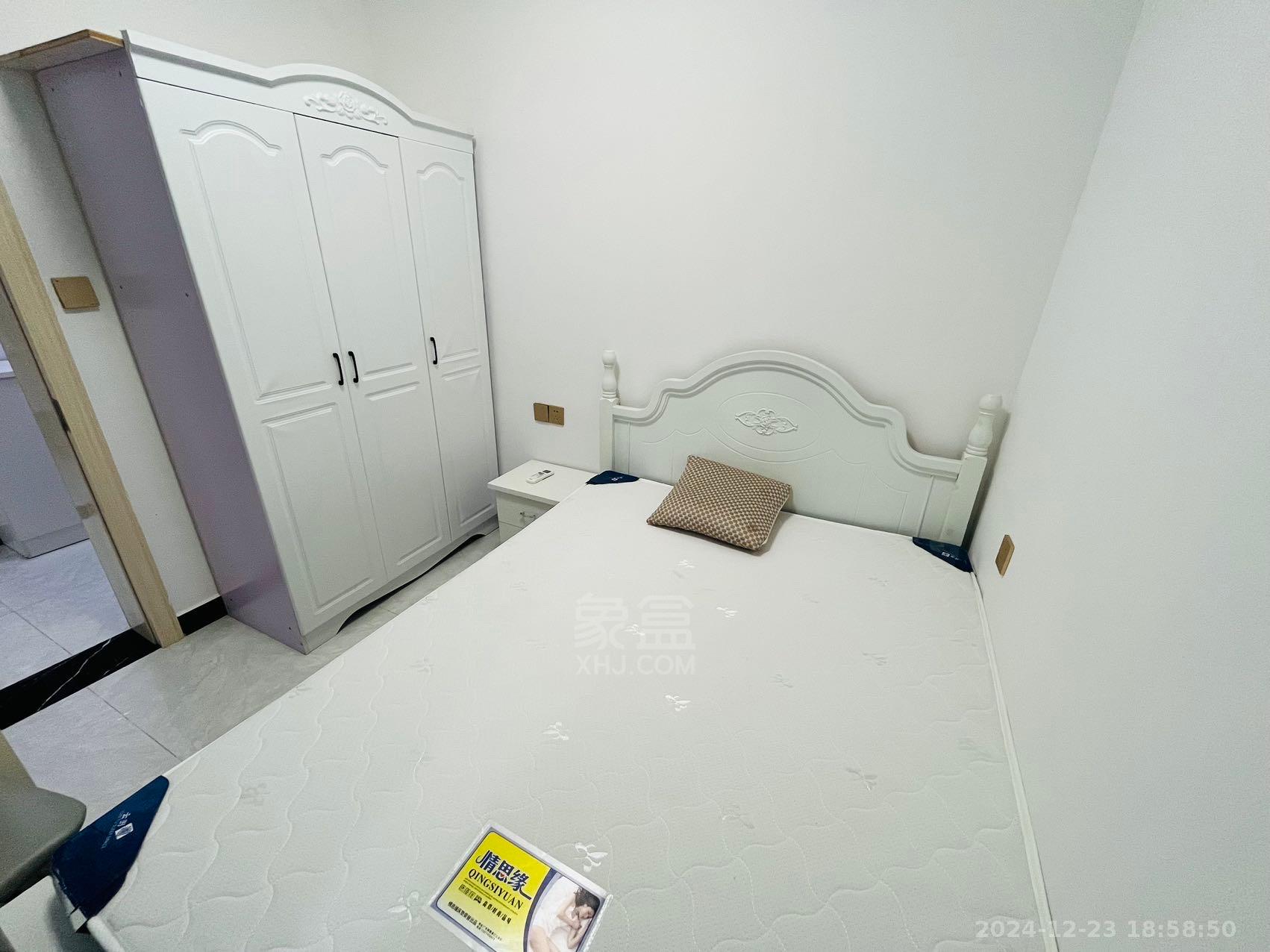 山水豪庭 1室1厅1卫 1400.0元/月 山水豪庭 1室1厅1卫 1400.0元/月室内图