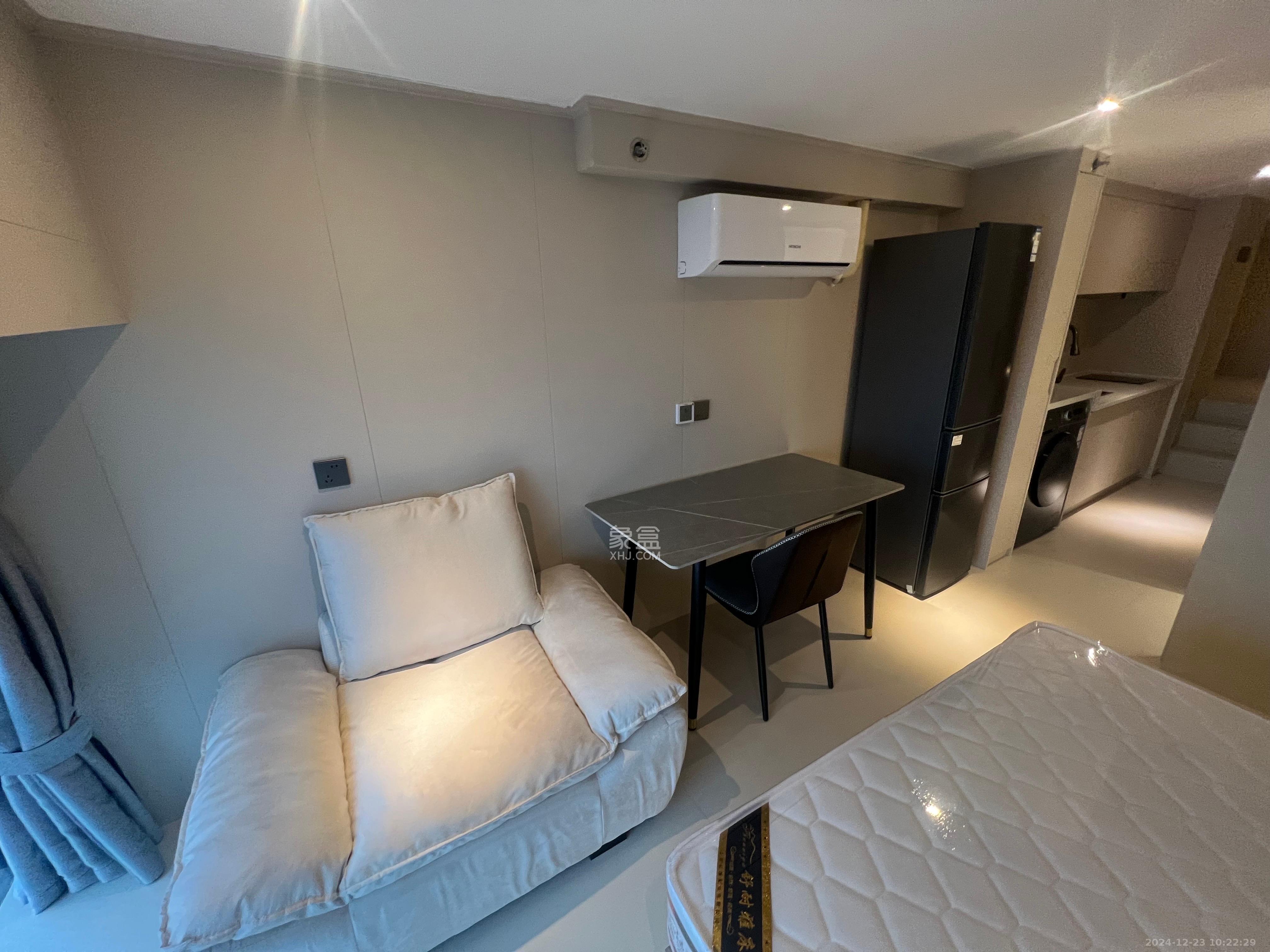 卓越中寰 2室1厅2卫 1600.0元/月 卓越中寰 2室1厅2卫 1600.0元/月室内图