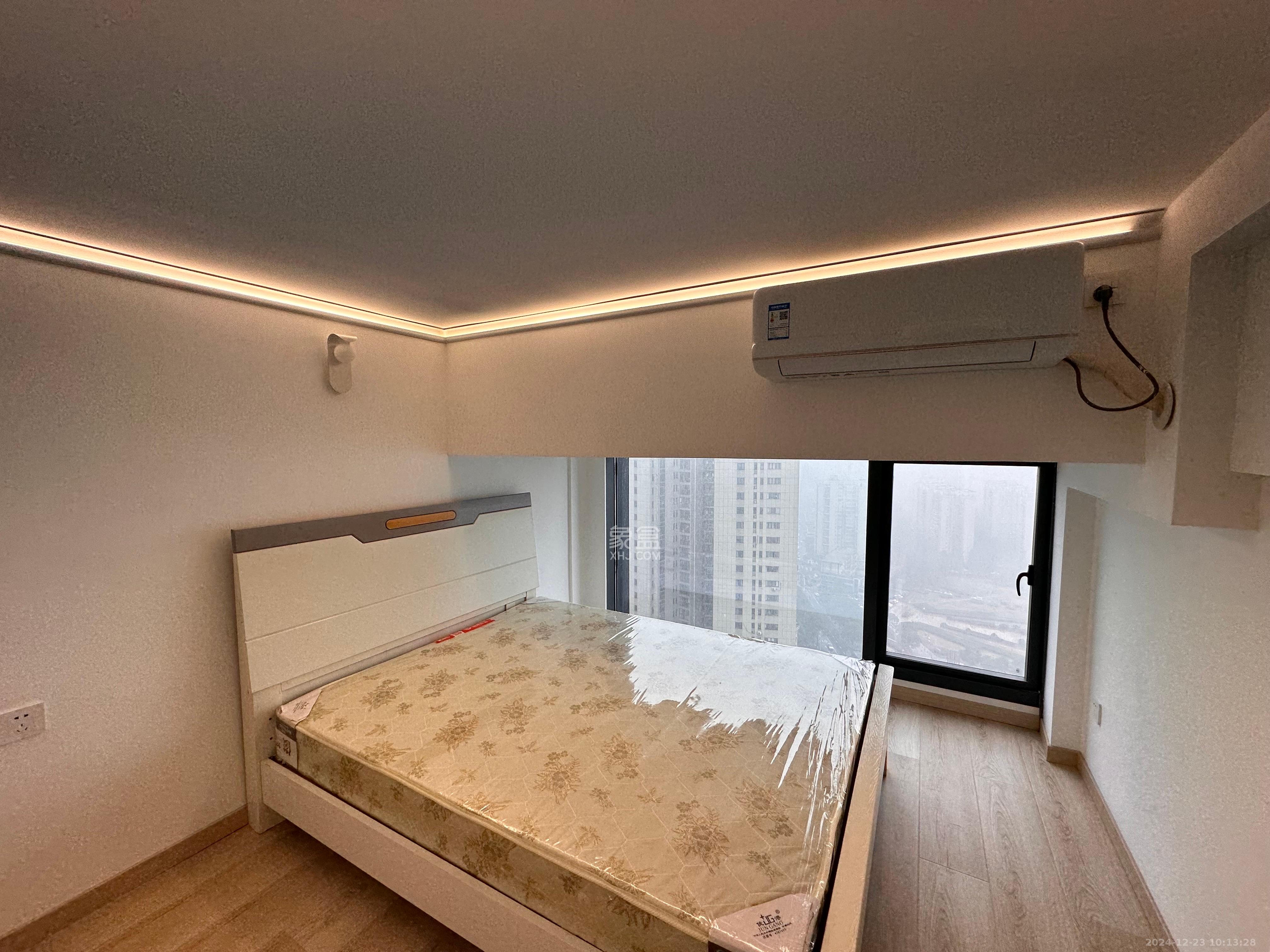 万润时光里  2室2厅1卫   2200.00元/月室内图