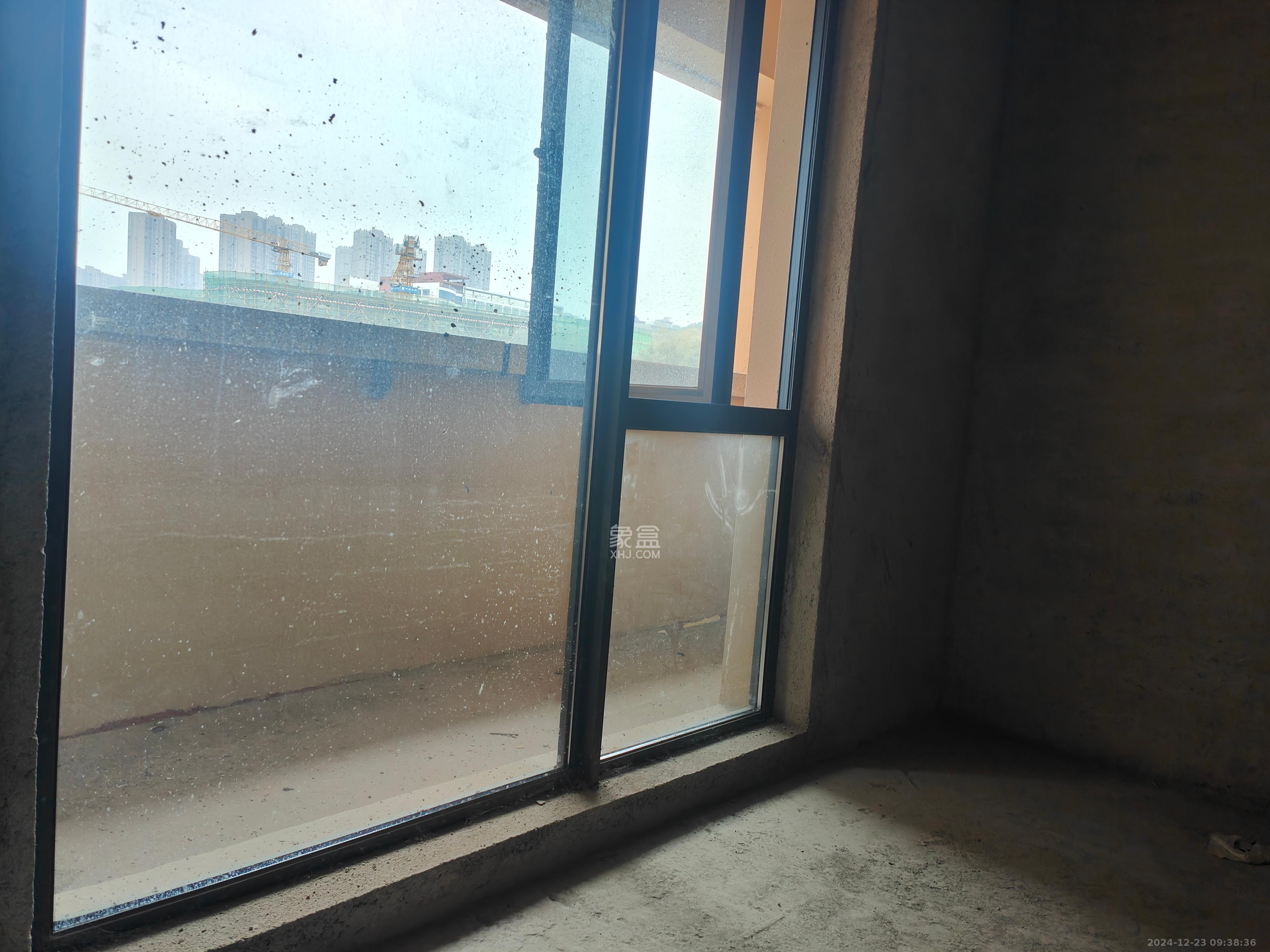 莲馨苑  1室1厅1卫    1300.0元/月室内图