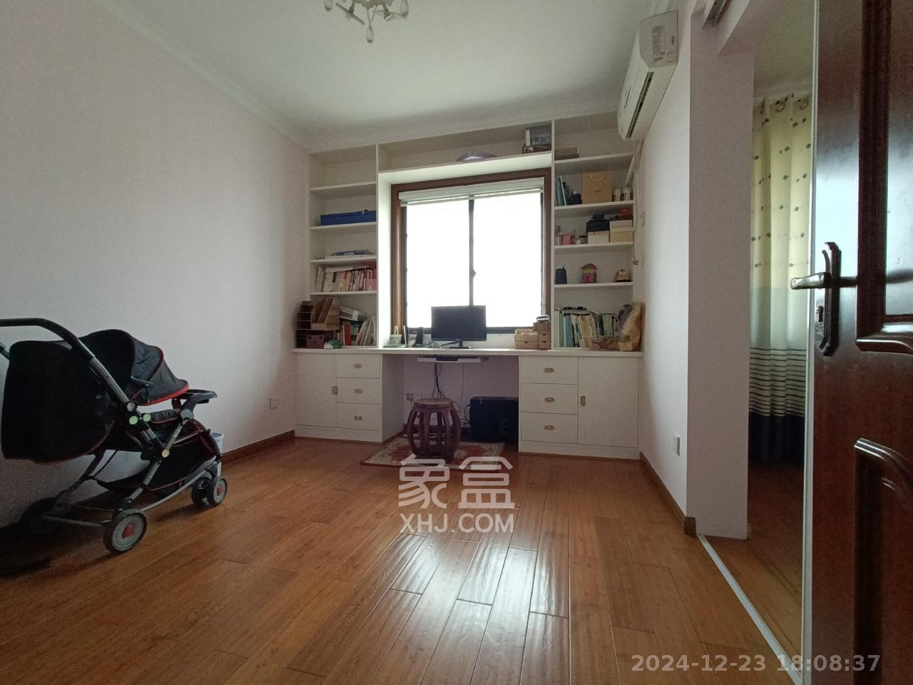 金富星城 4室2厅2卫 2200.0元/月 金富星城 4室2厅2卫 2200.0元/月室内图