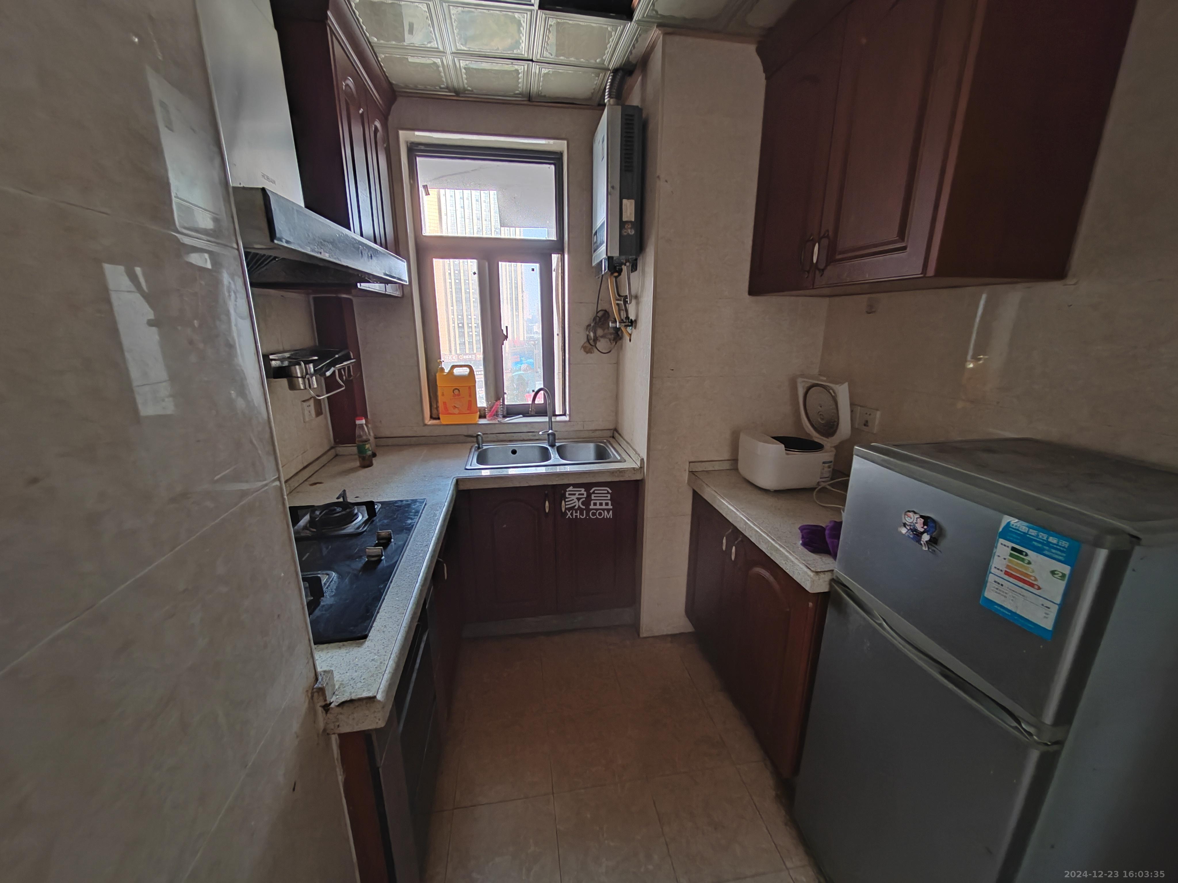 香樟兰亭(朗峰苑) 3室1厅1卫 2300.0元/月 香樟兰亭(朗峰苑) 3室1厅1卫 2300.0元/月室内图