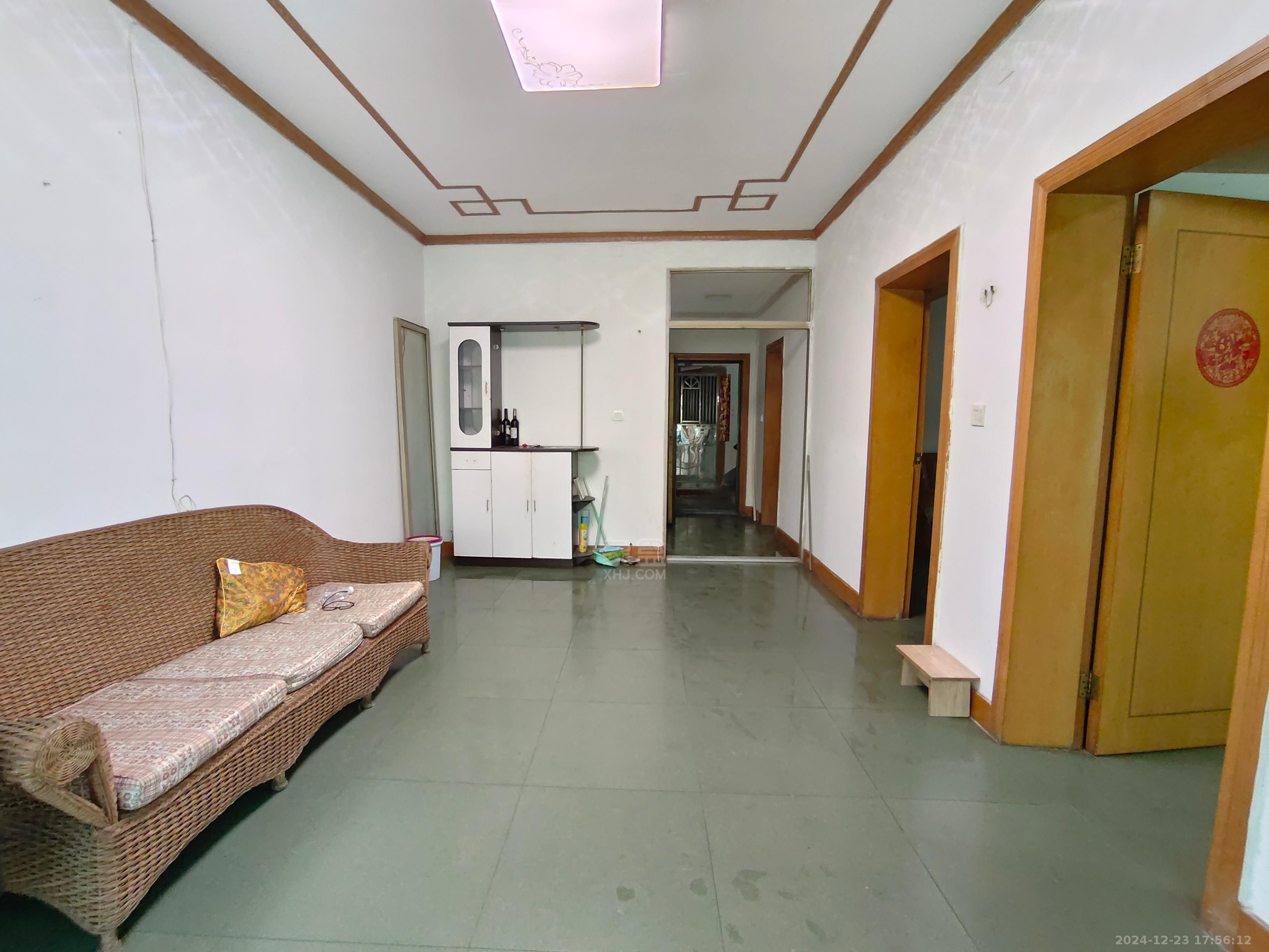 嵩山公寓 1室1厅1卫 1100.0元/月 嵩山公寓 1室1厅1卫 1100.0元/月室内图