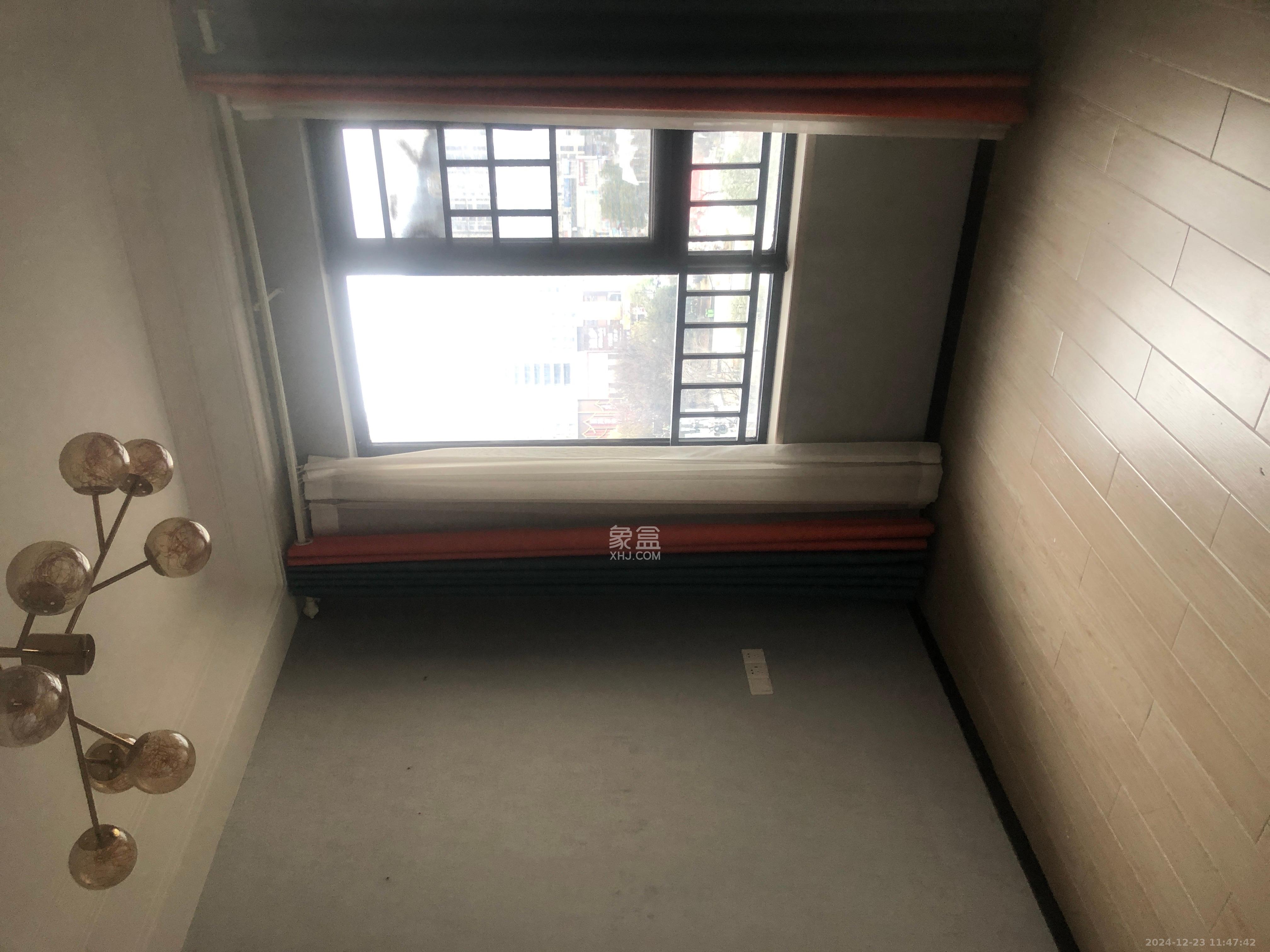 中海梅溪湖壹号  1室1厅1卫   2400.00元/月室内图