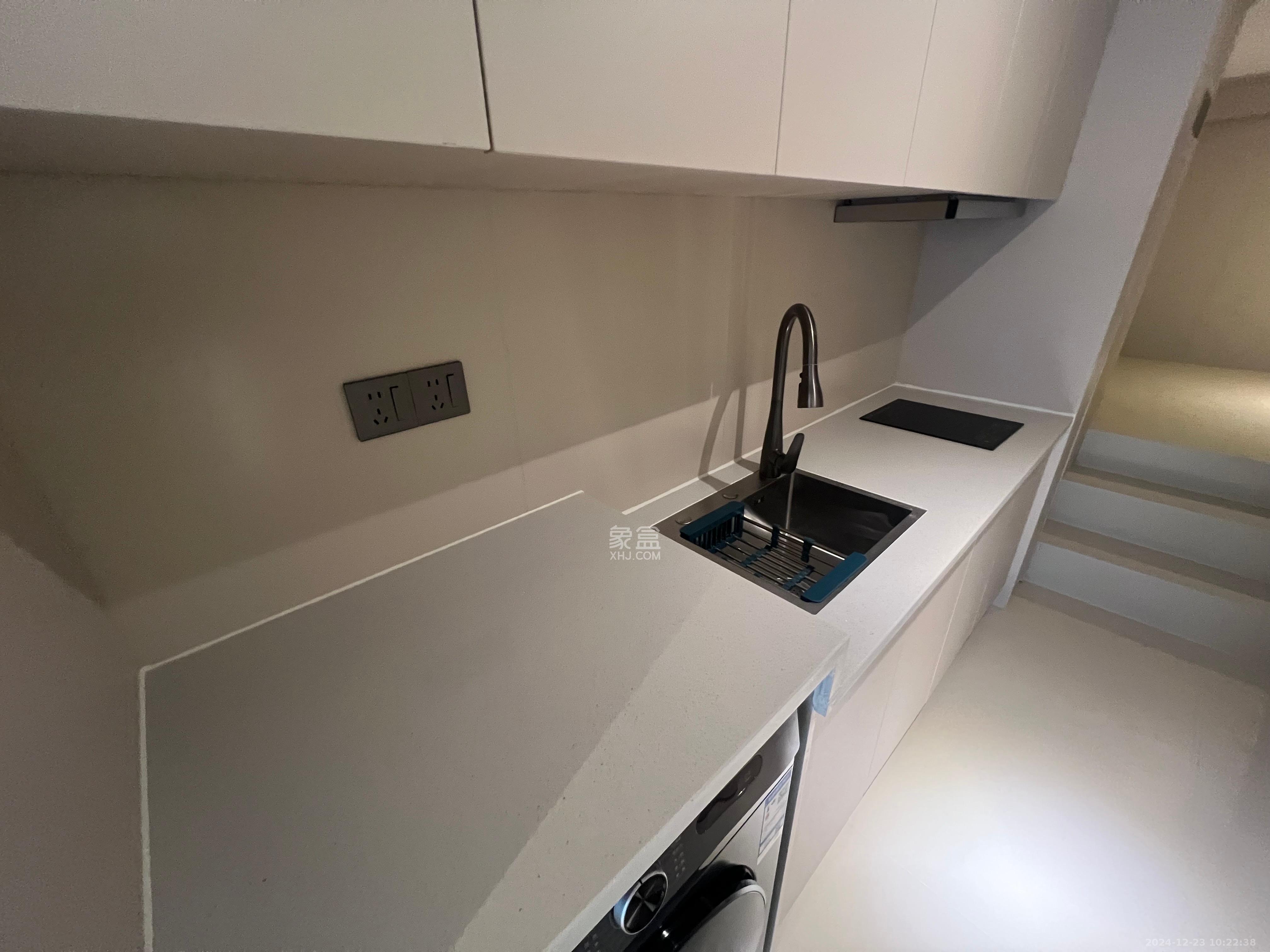 卓越中寰 2室1厅2卫 1600.0元/月 卓越中寰 2室1厅2卫 1600.0元/月室内图