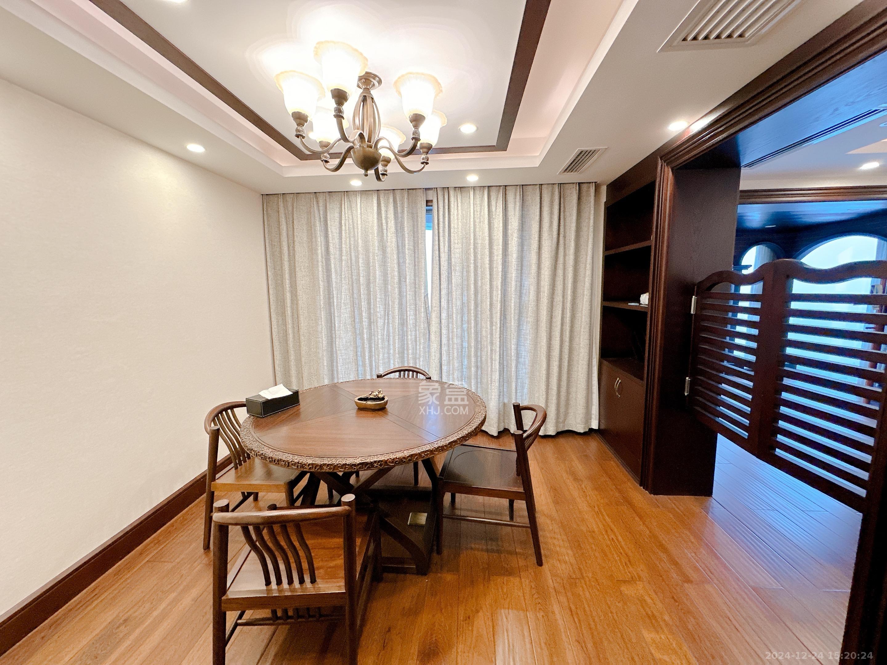 潮宗御苑  3室2厅2卫    26800.0元/月室内图