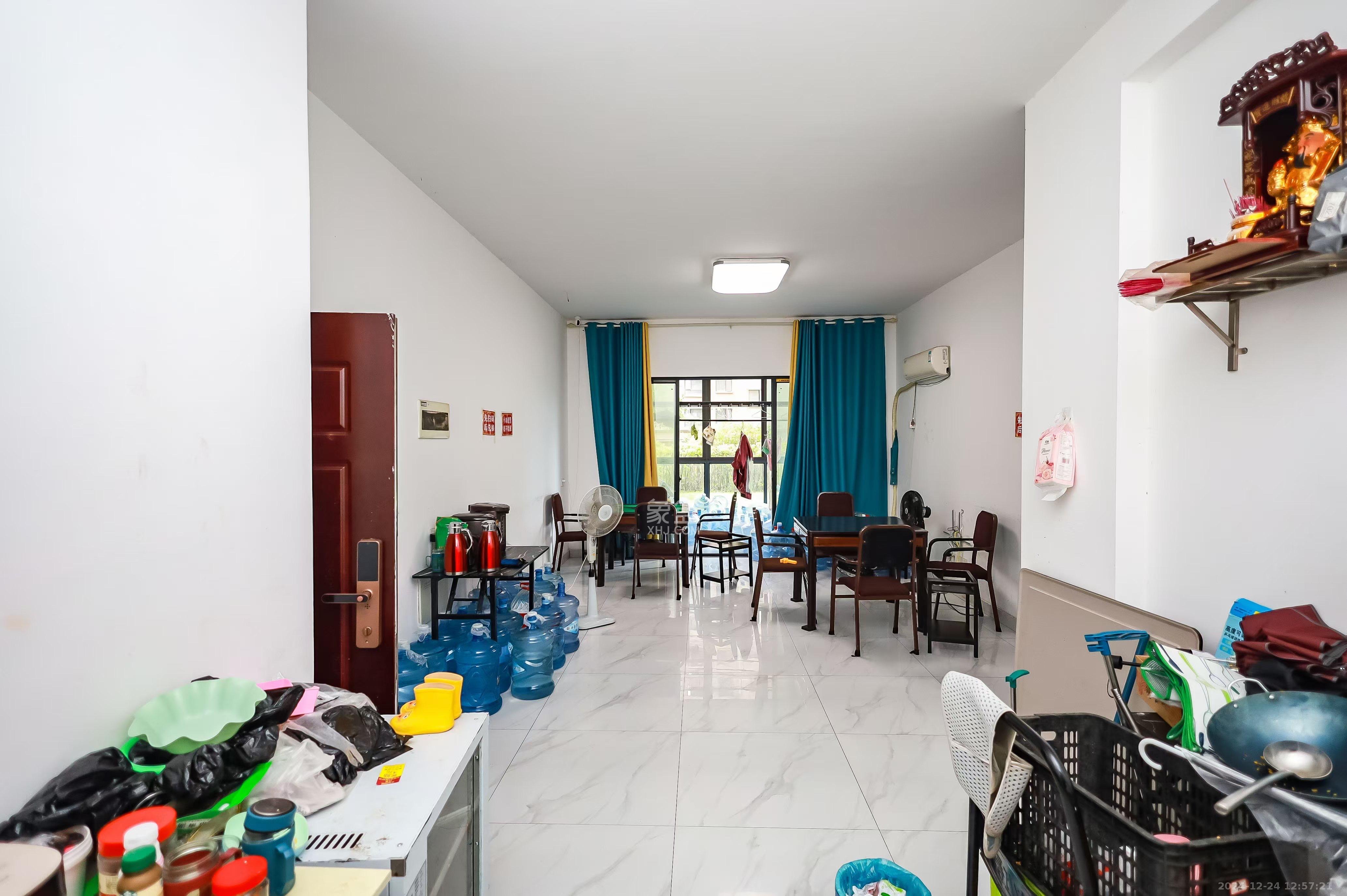 通号岭绣苑 4室2厅2卫 2480.0元/月 通号岭绣苑 4室2厅2卫 2480.0元/月室内图