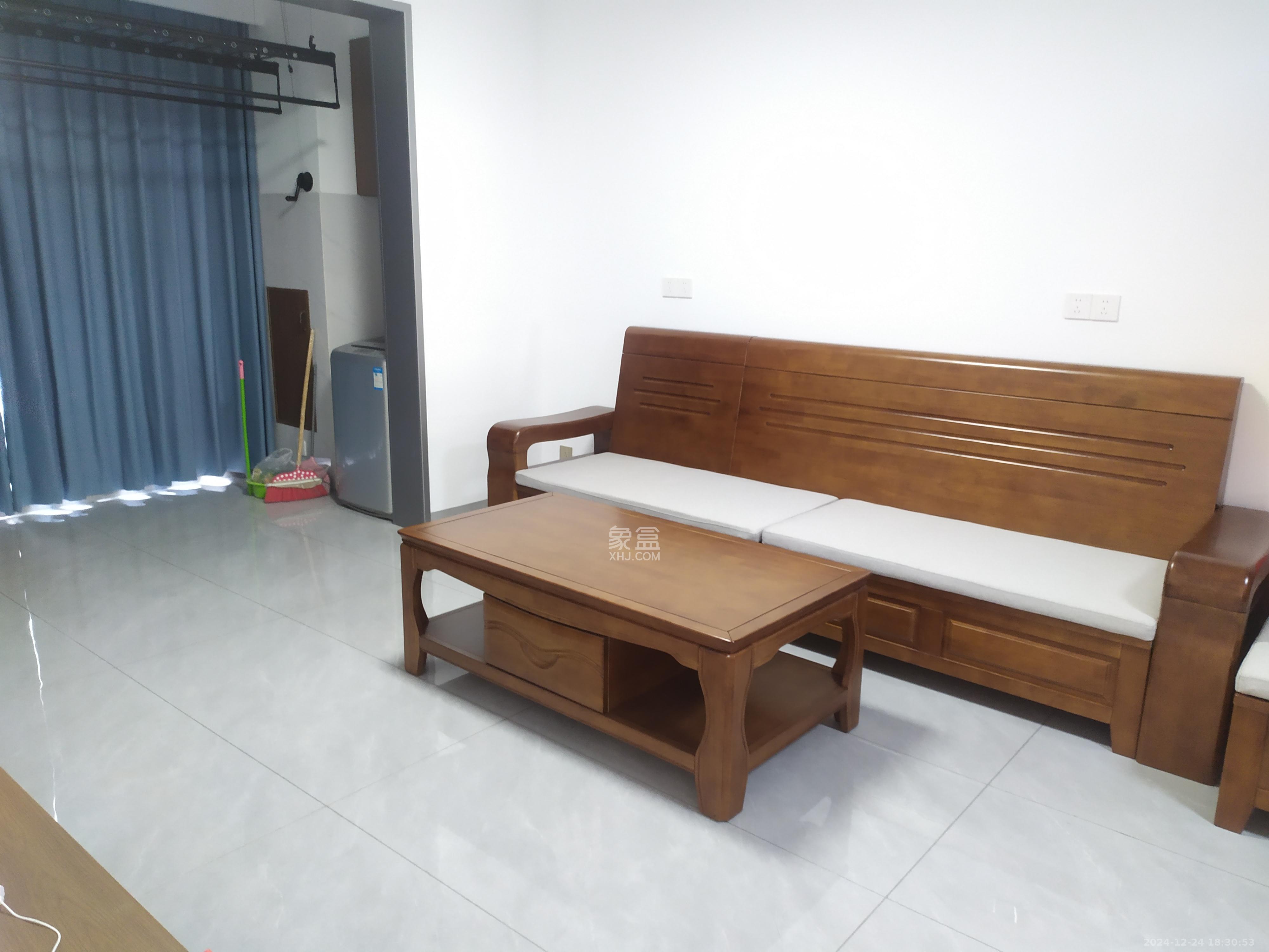 友興家園  2室2廳1衛(wèi)   2900.00元/月室內(nèi)圖
