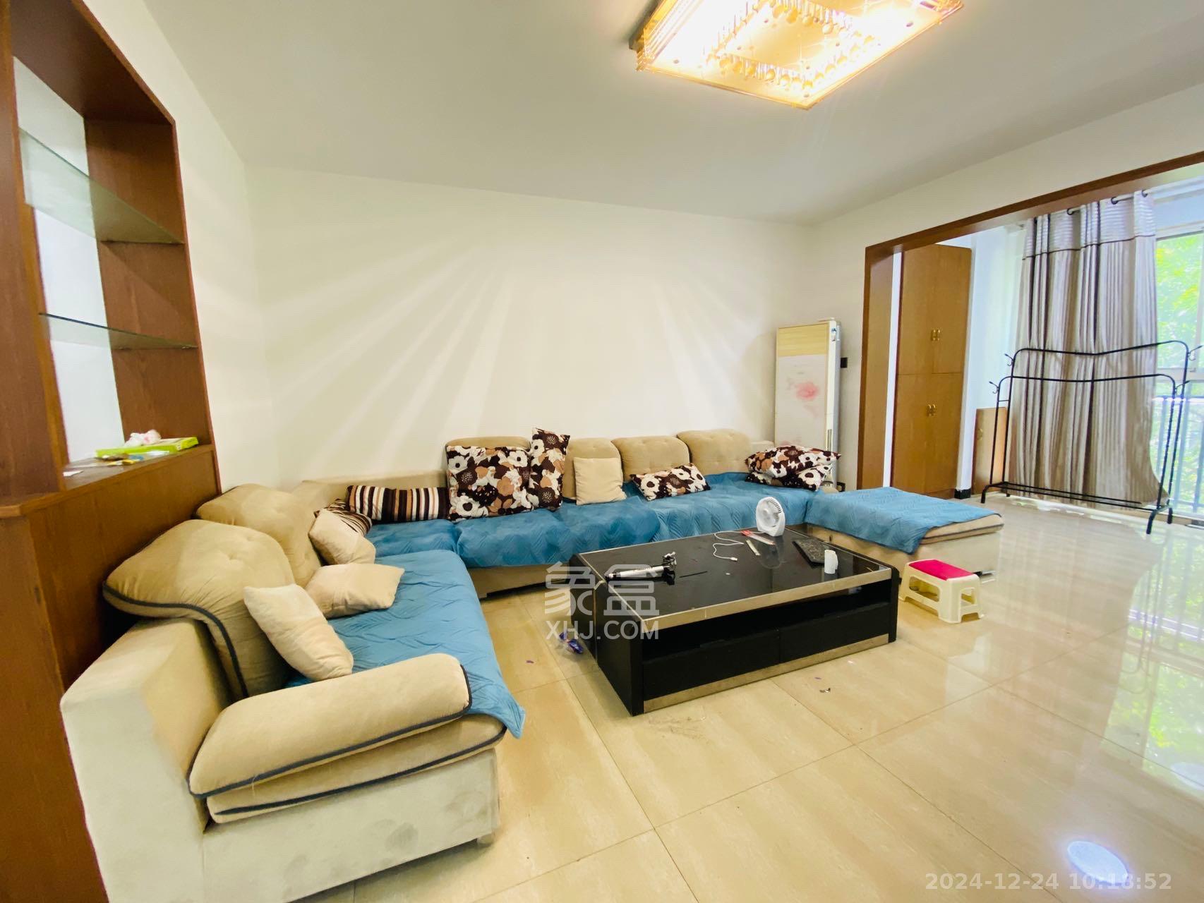 学府华庭 3室2厅2卫 2800.0元/月 学府华庭 3室2厅2卫 2800.0元/月室内图