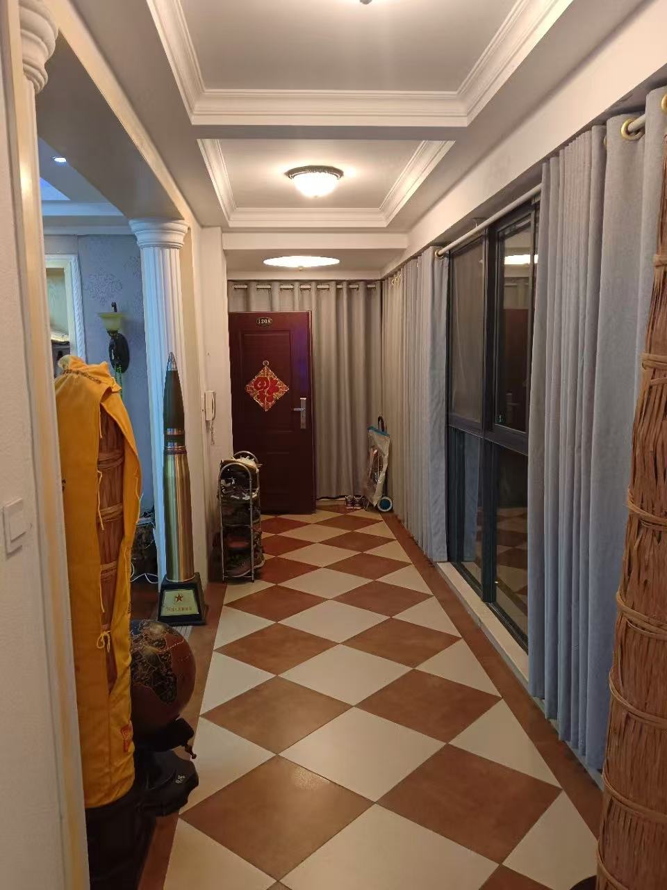 资江明珠 4室2厅2卫 2380.0元/月 资江明珠 4室2厅2卫 2380.0元/月室内图