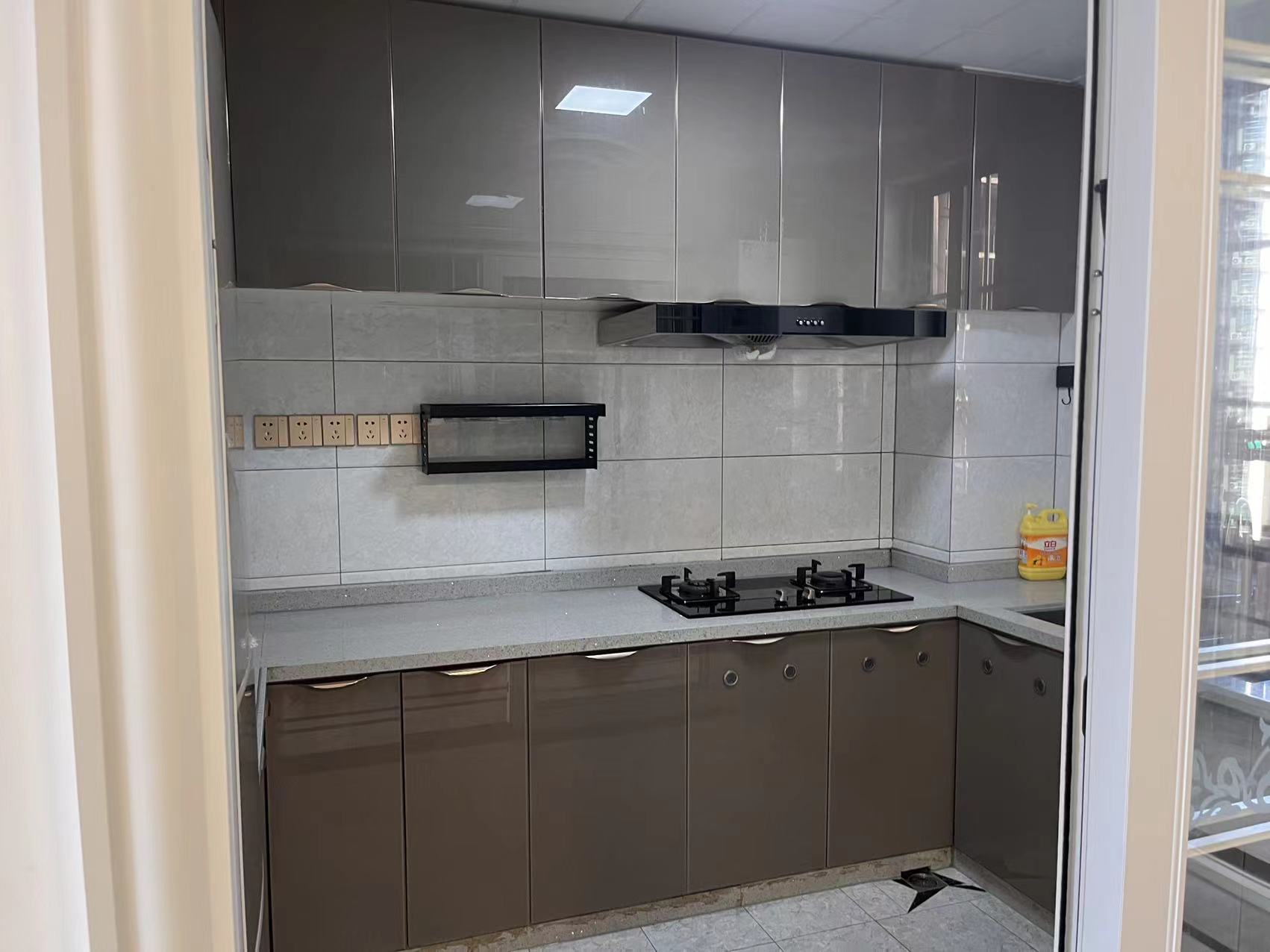 滨江新苑(一期A区) 4室2厅2卫 4300.0元/月 滨江新苑(一期A区) 4室2厅2卫 4300.0元/月室内图