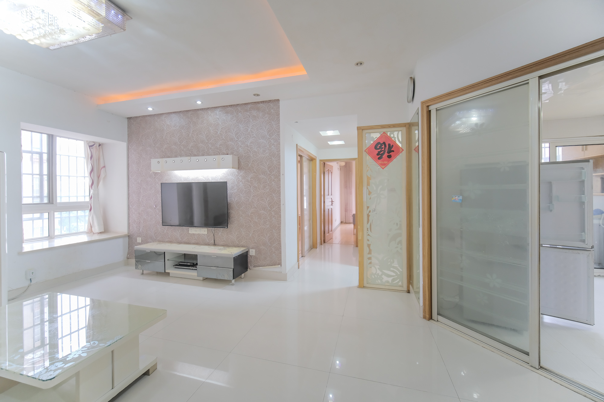 山水湾  3室2厅1卫    54.8万 山水湾  3室2厅1卫    54.8万客厅