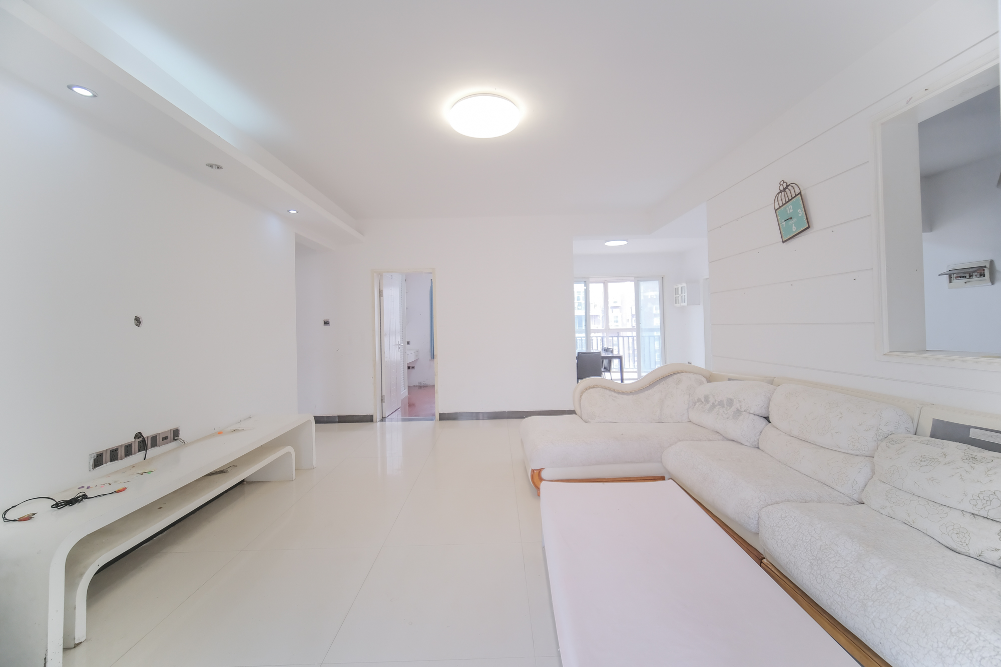 世景华庭  3室2厅2卫    90.0万 世景华庭  3室2厅2卫    90.0万客厅