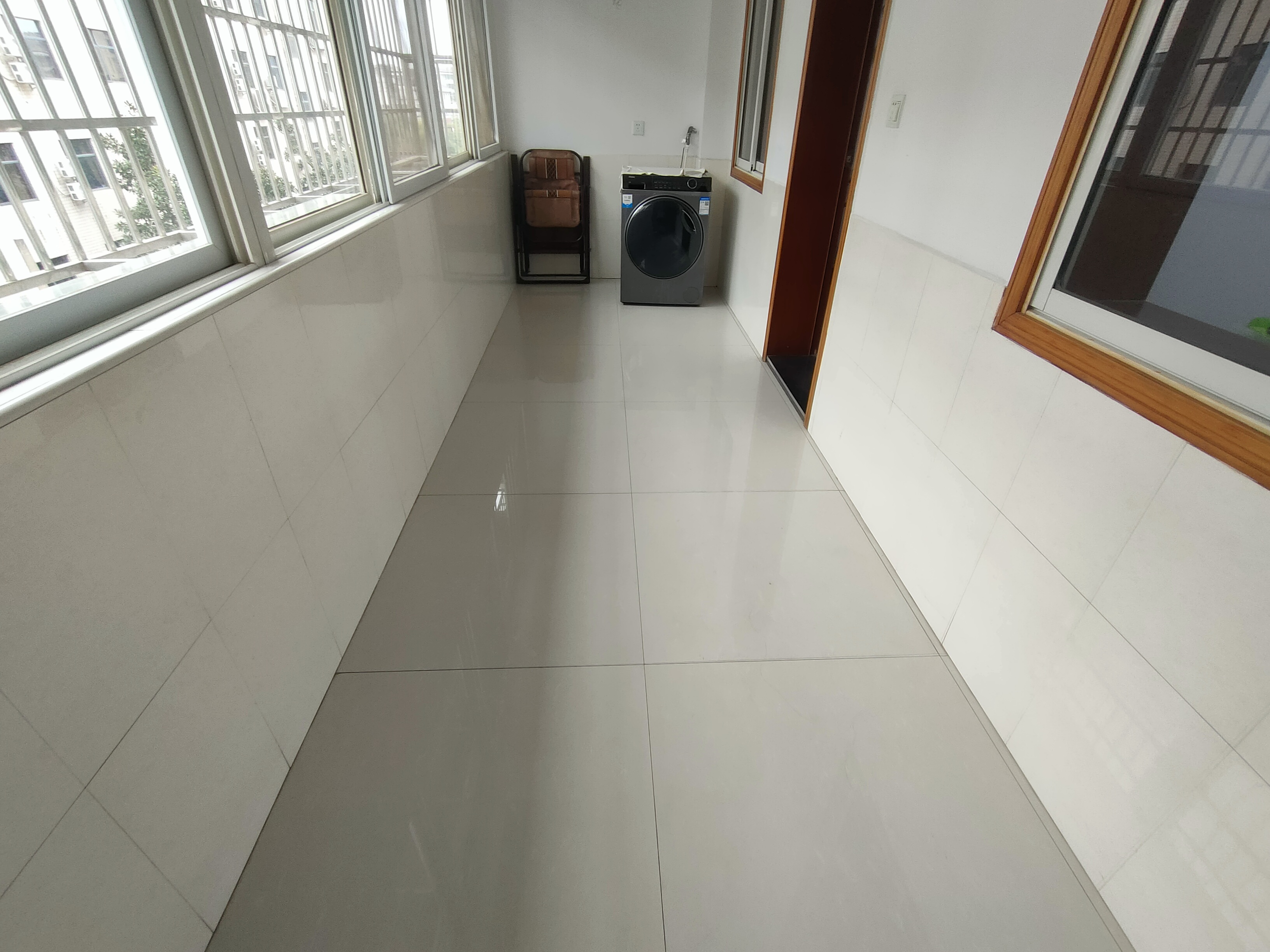 兴盛家园  3室2厅2卫    1100.0元/月 兴盛家园  3室2厅2卫    1100.0元/月室内图