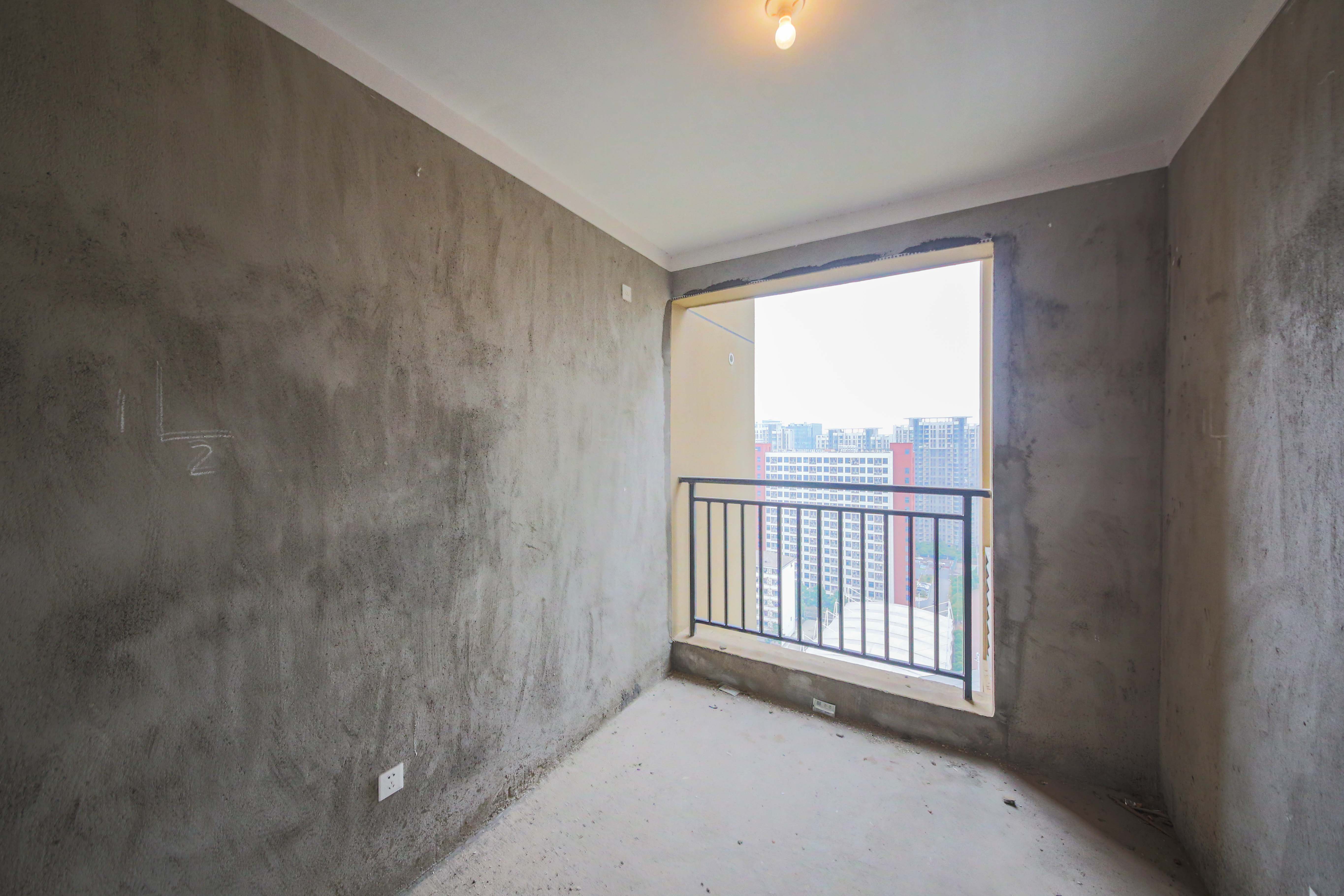 中建信和城  3室2厅1卫   120.00万卧室