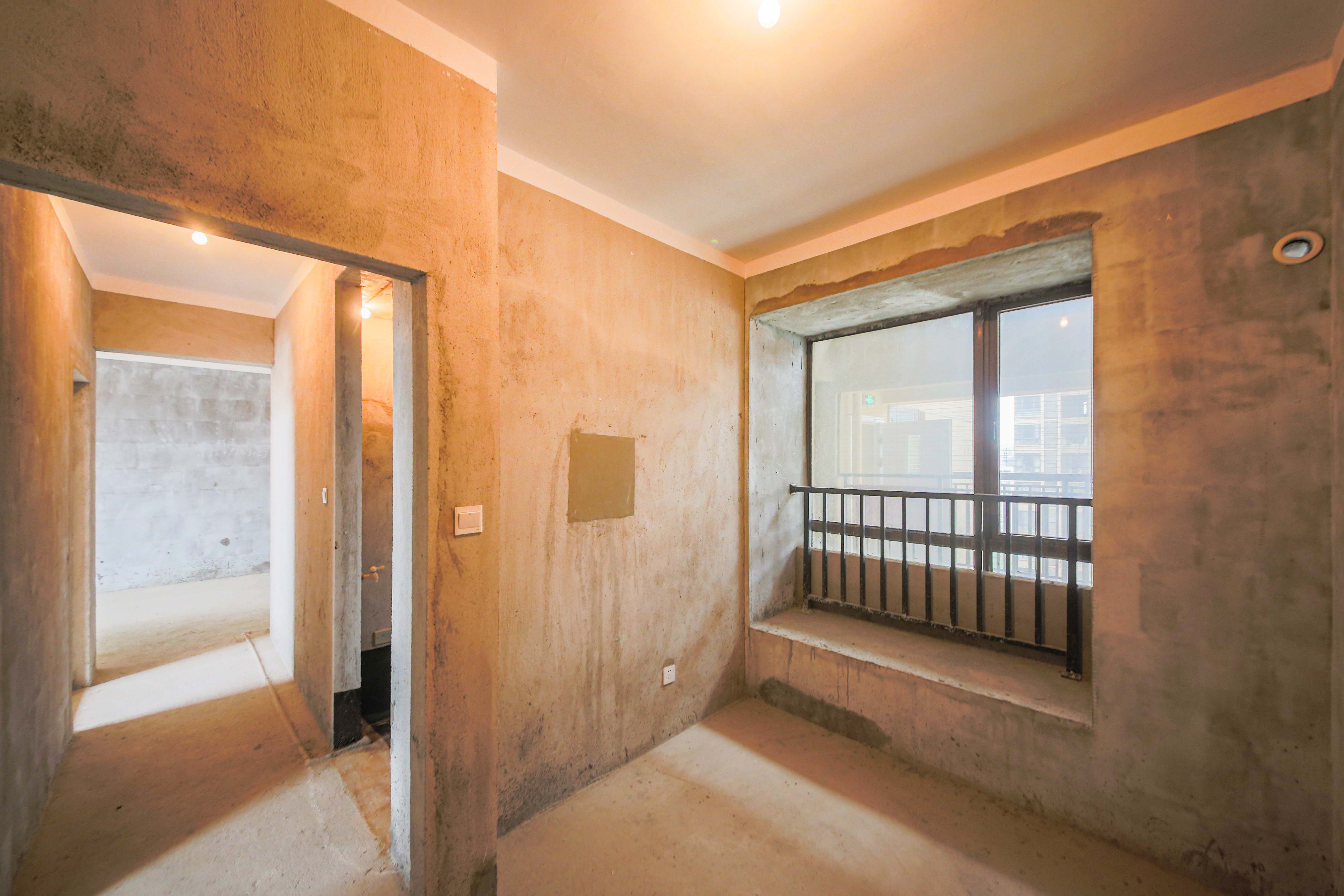 中建信和城  3室2厅1卫   120.00万卧室