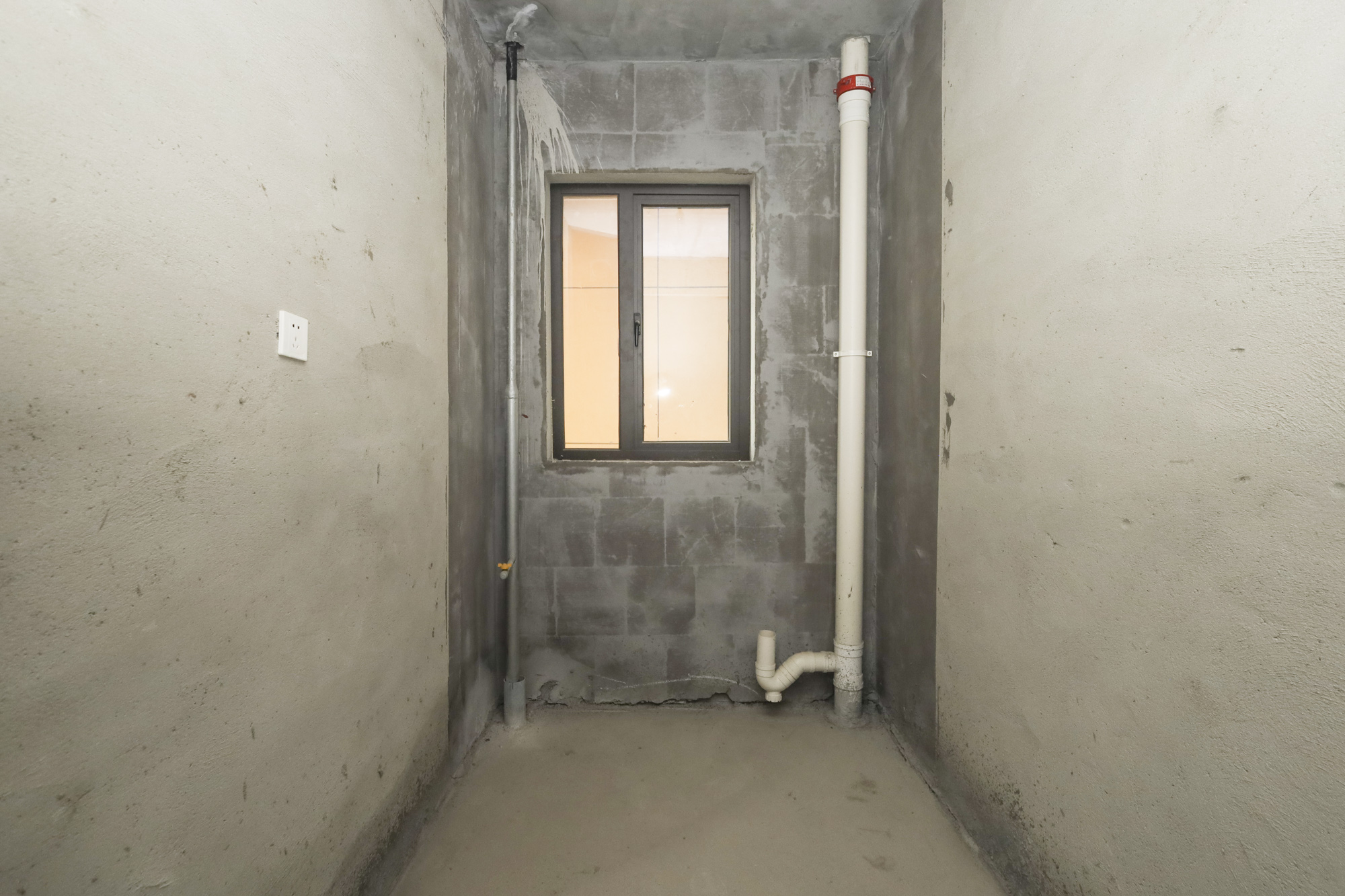 帝辰金缇水郡  3室2厅2卫    70.0万 帝辰金缇水郡  3室2厅2卫    70.0万厨房