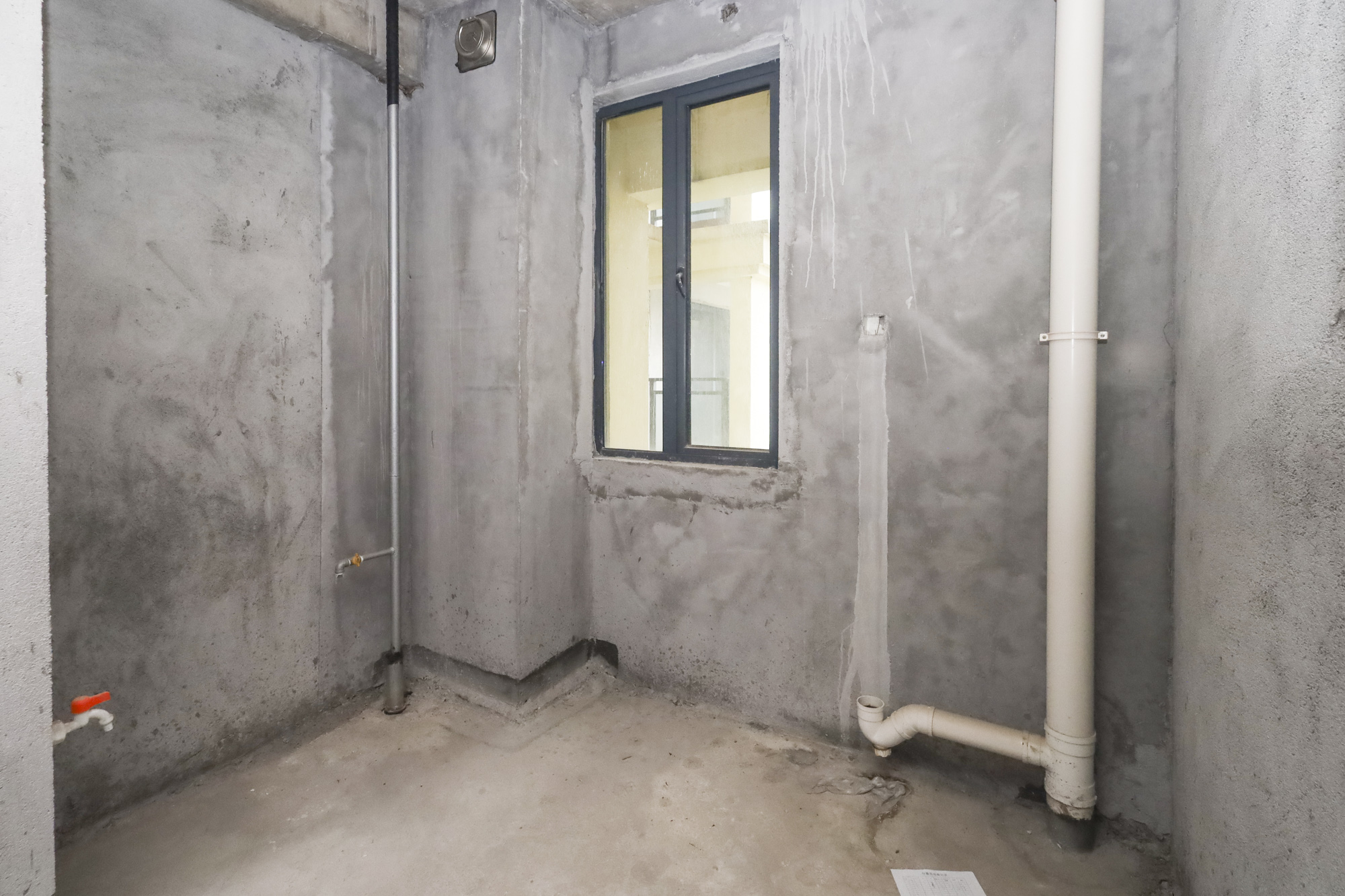 南璟滨江书苑 4室2厅1卫 55.0万 南璟滨江书苑 4室2厅1卫 55.0万厨房