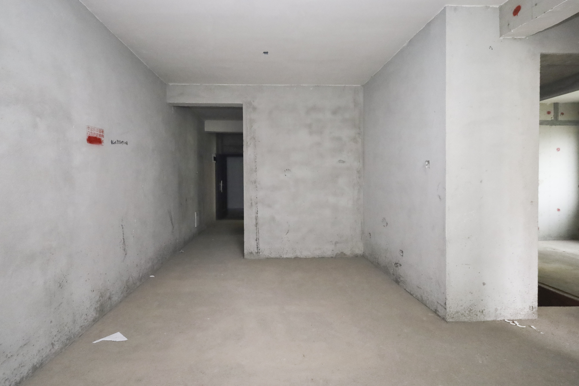 南璟滨江书苑 4室2厅1卫 55.0万 南璟滨江书苑 4室2厅1卫 55.0万其他