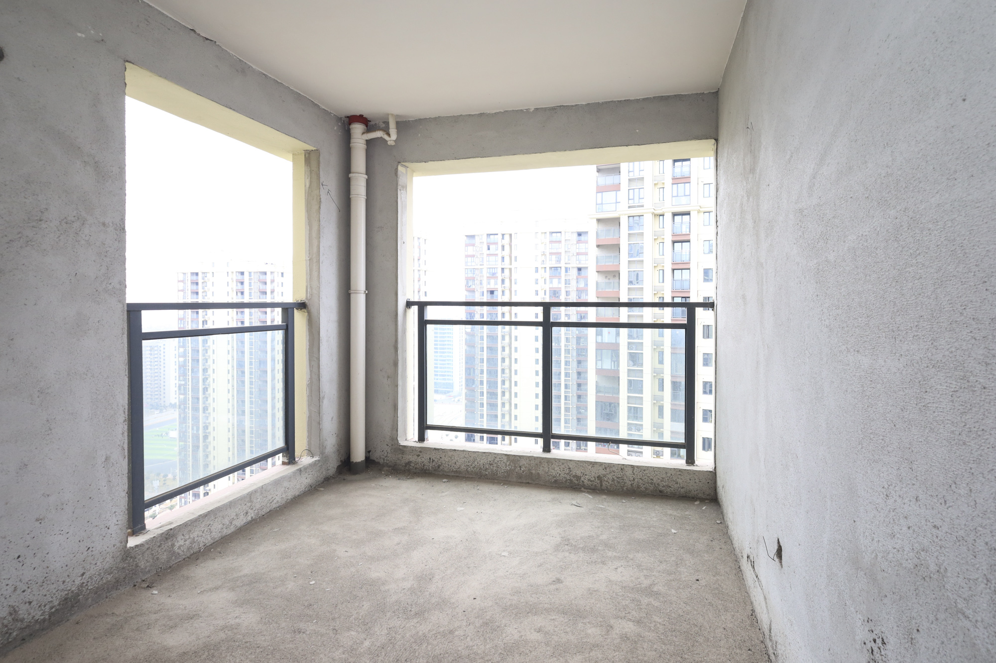 南璟滨江书苑 4室2厅1卫 55.0万 南璟滨江书苑 4室2厅1卫 55.0万卧室