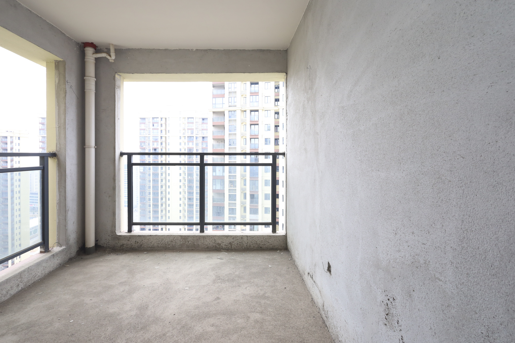 南璟滨江书苑 4室2厅1卫 55.0万 南璟滨江书苑 4室2厅1卫 55.0万卧室