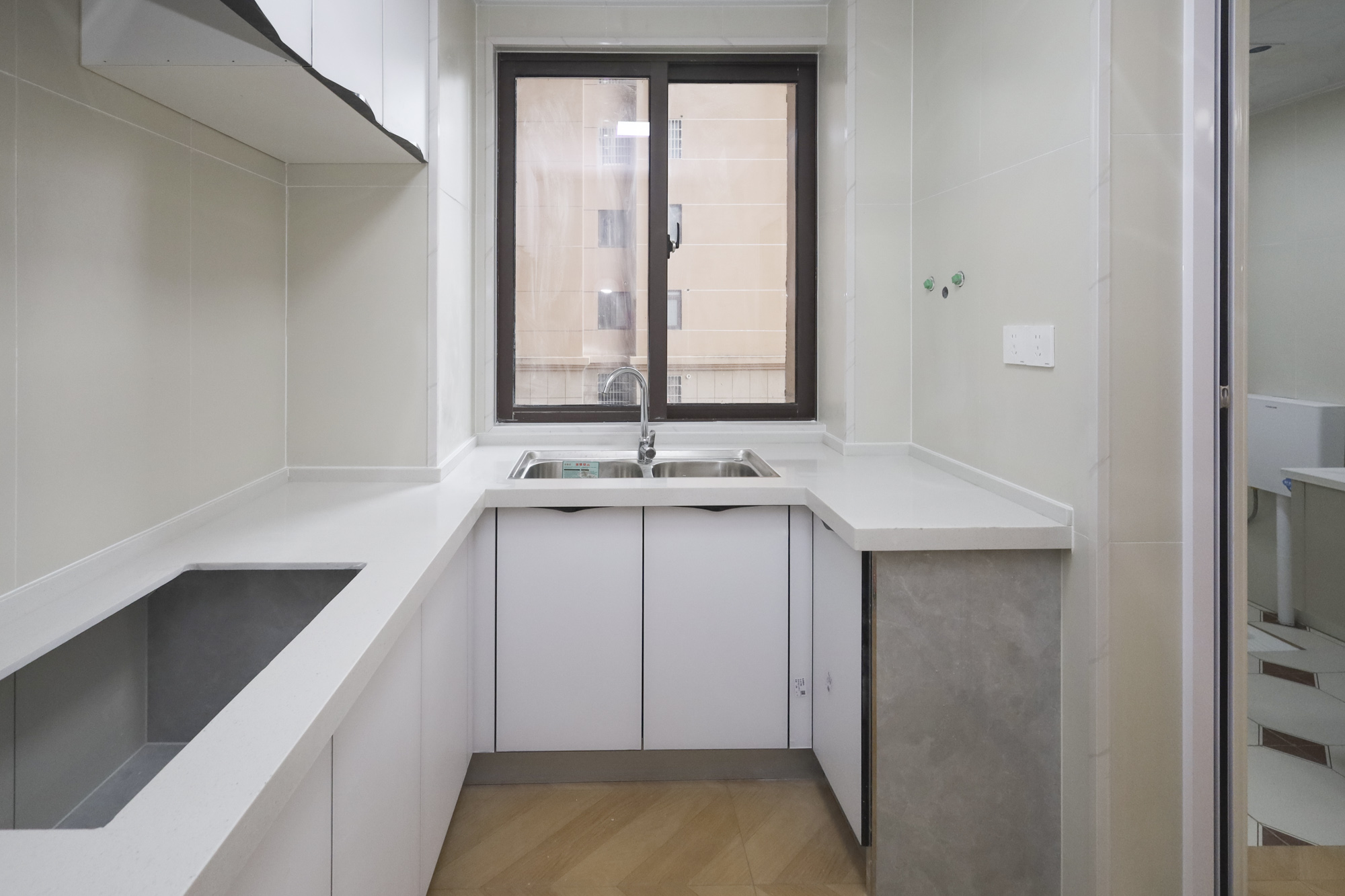 学府星城  3室2厅2卫    53.8万 学府星城  3室2厅2卫    53.8万厨房