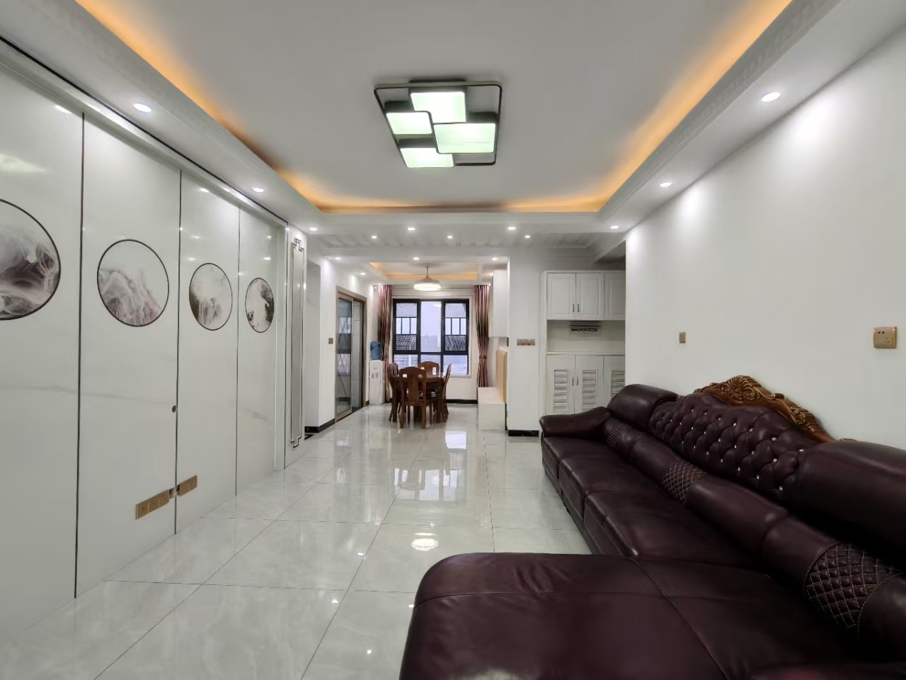 天元御城  3室2厅2卫    2000.0元/月 天元御城  3室2厅2卫    2000.0元/月室内图