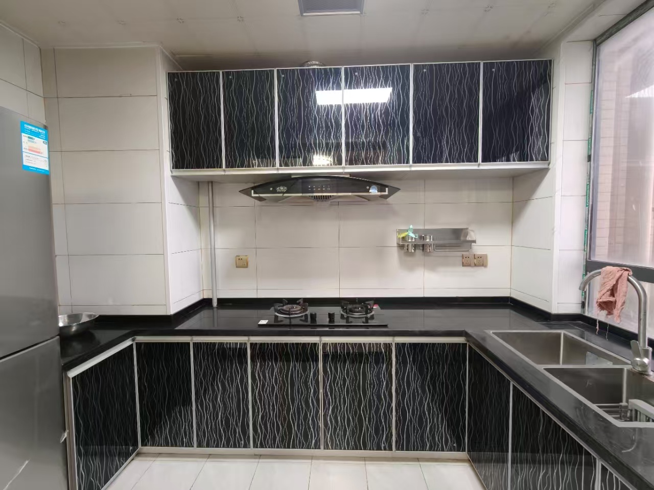 天元御城  3室2厅2卫    2000.0元/月 天元御城  3室2厅2卫    2000.0元/月室内图