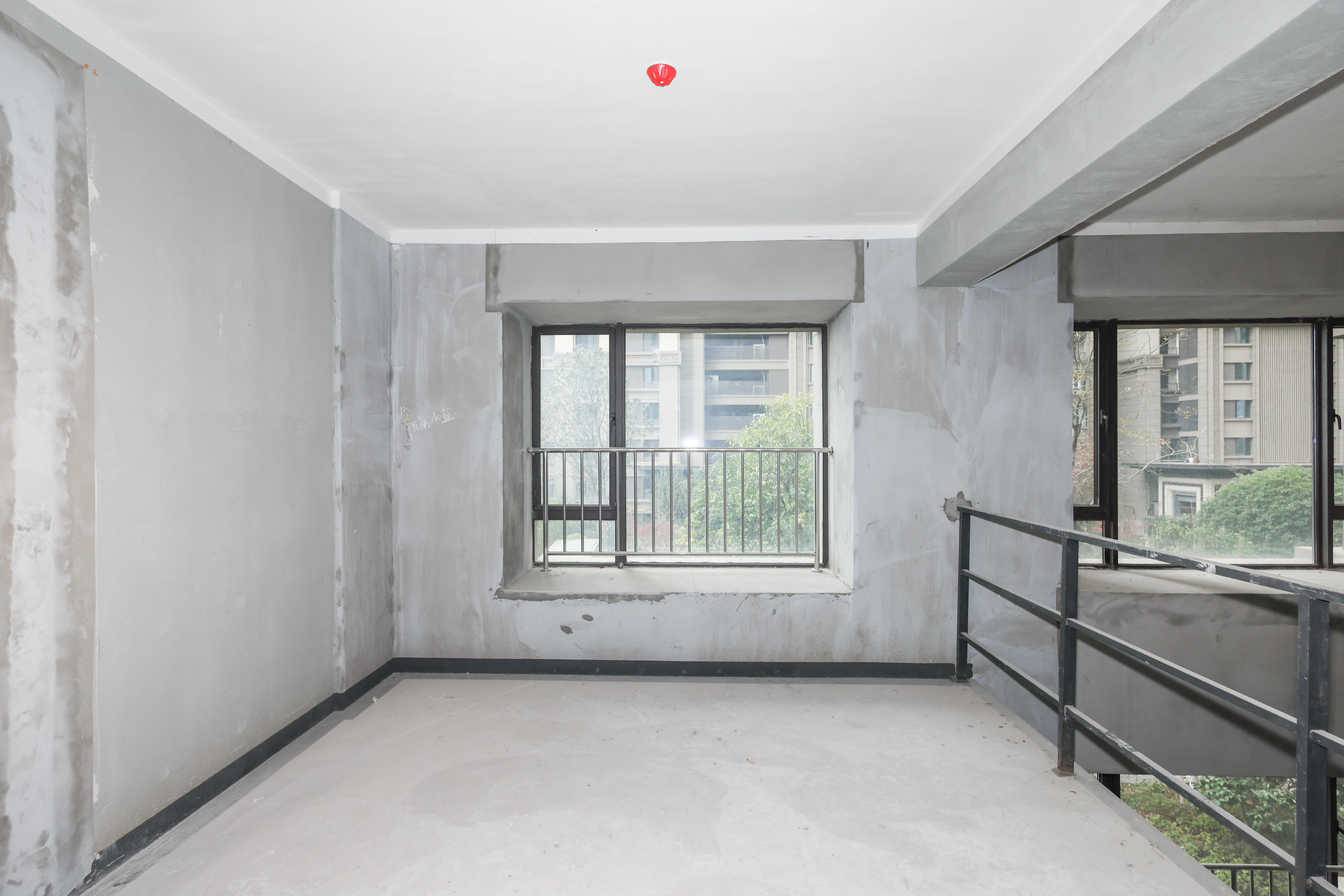 建发央著  1室0厅0卫   320.00万卧室