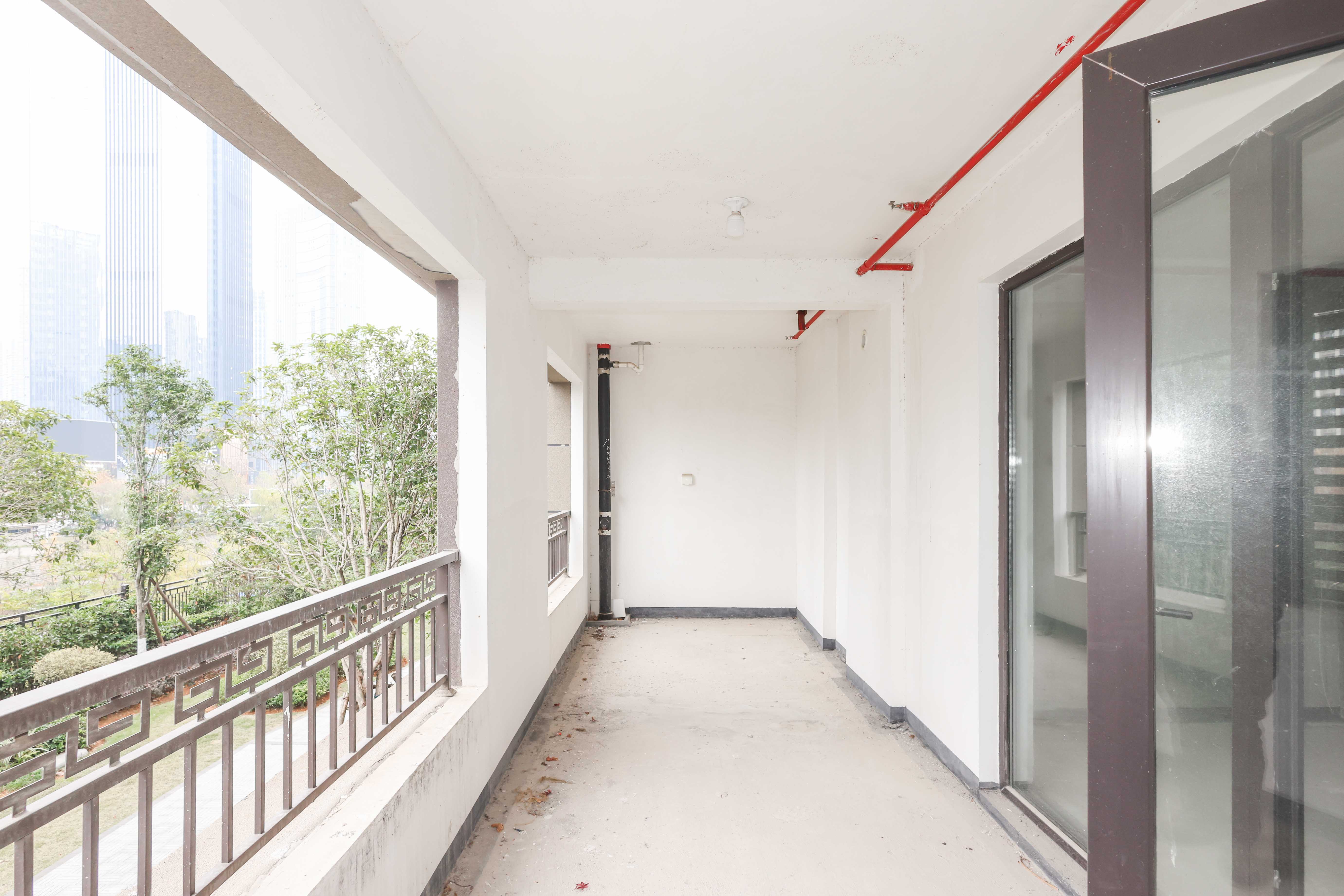 建发央著  1室0厅0卫   320.00万阳台