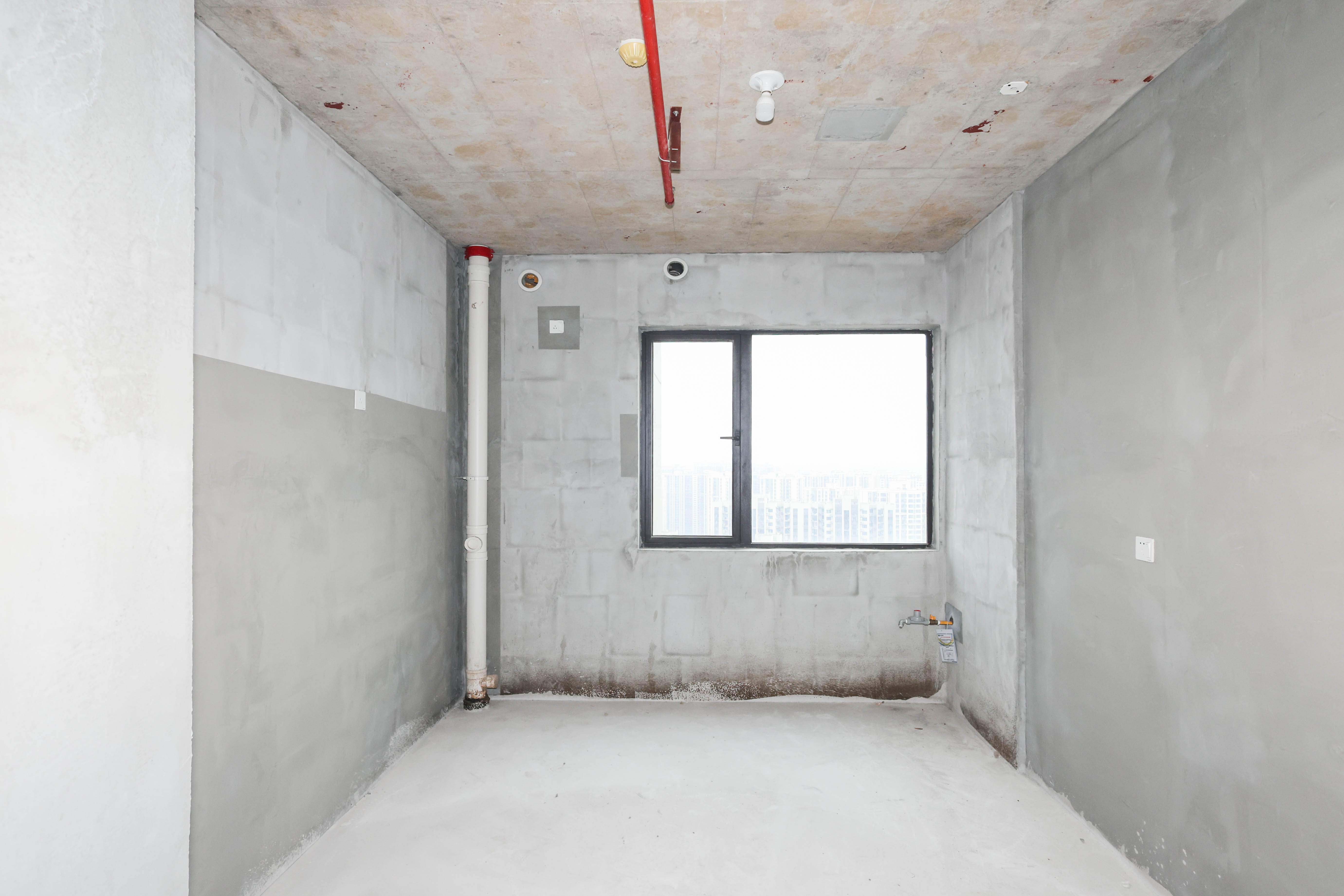 建发央著  4室2厅2卫   268.00万厨房