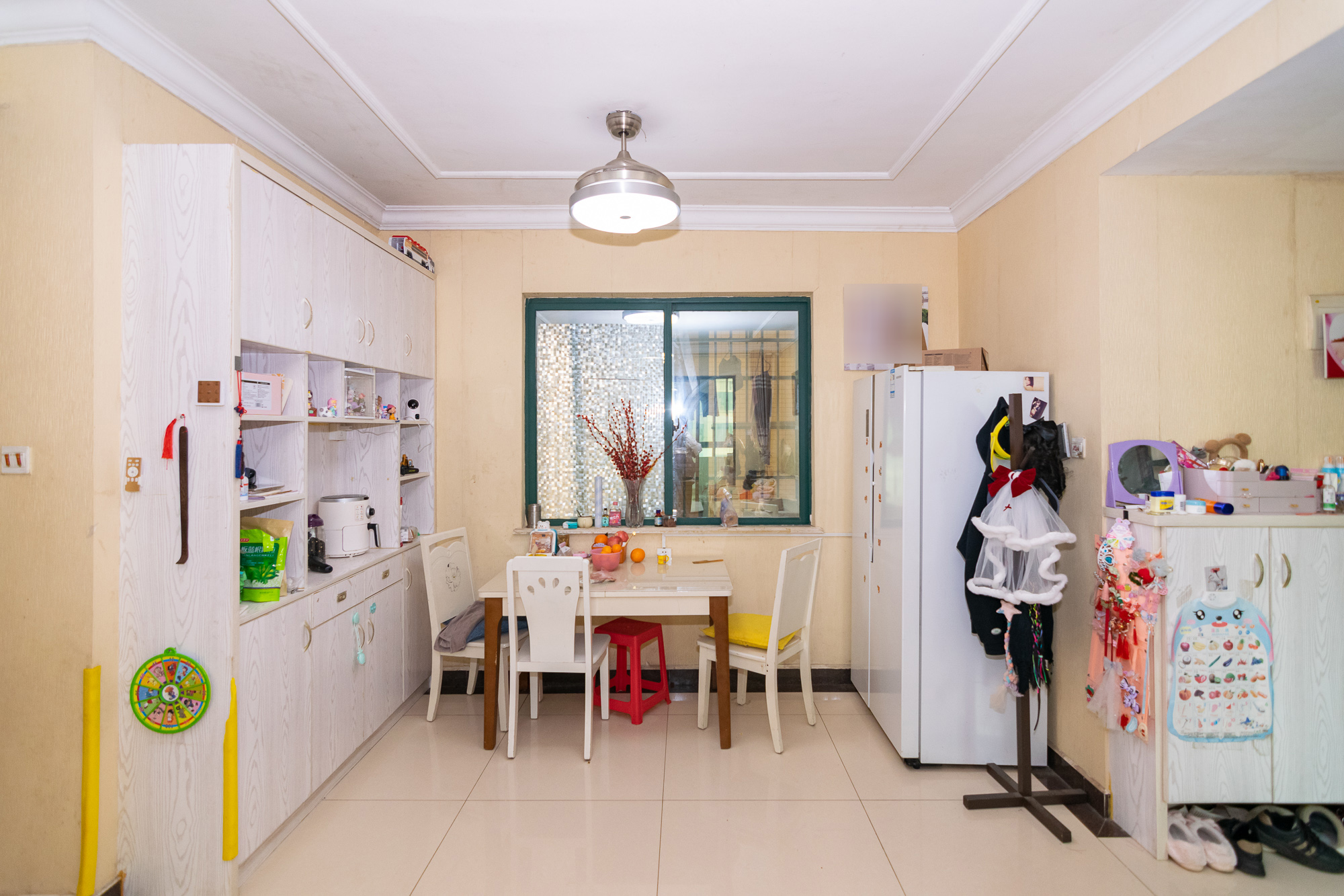 富基世纪公园 3室2厅1卫 64.0万 富基世纪公园 3室2厅1卫 64.0万客厅