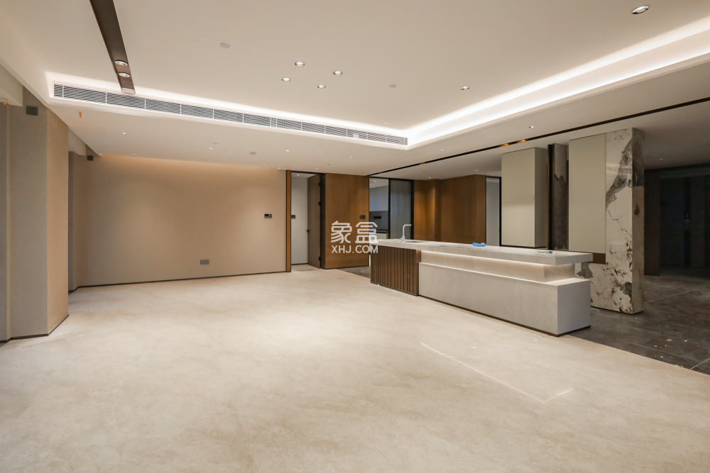 長(zhǎng)沙悅府（華潤(rùn)萬(wàn)象城）  4室2廳4衛(wèi)    878.0萬(wàn)