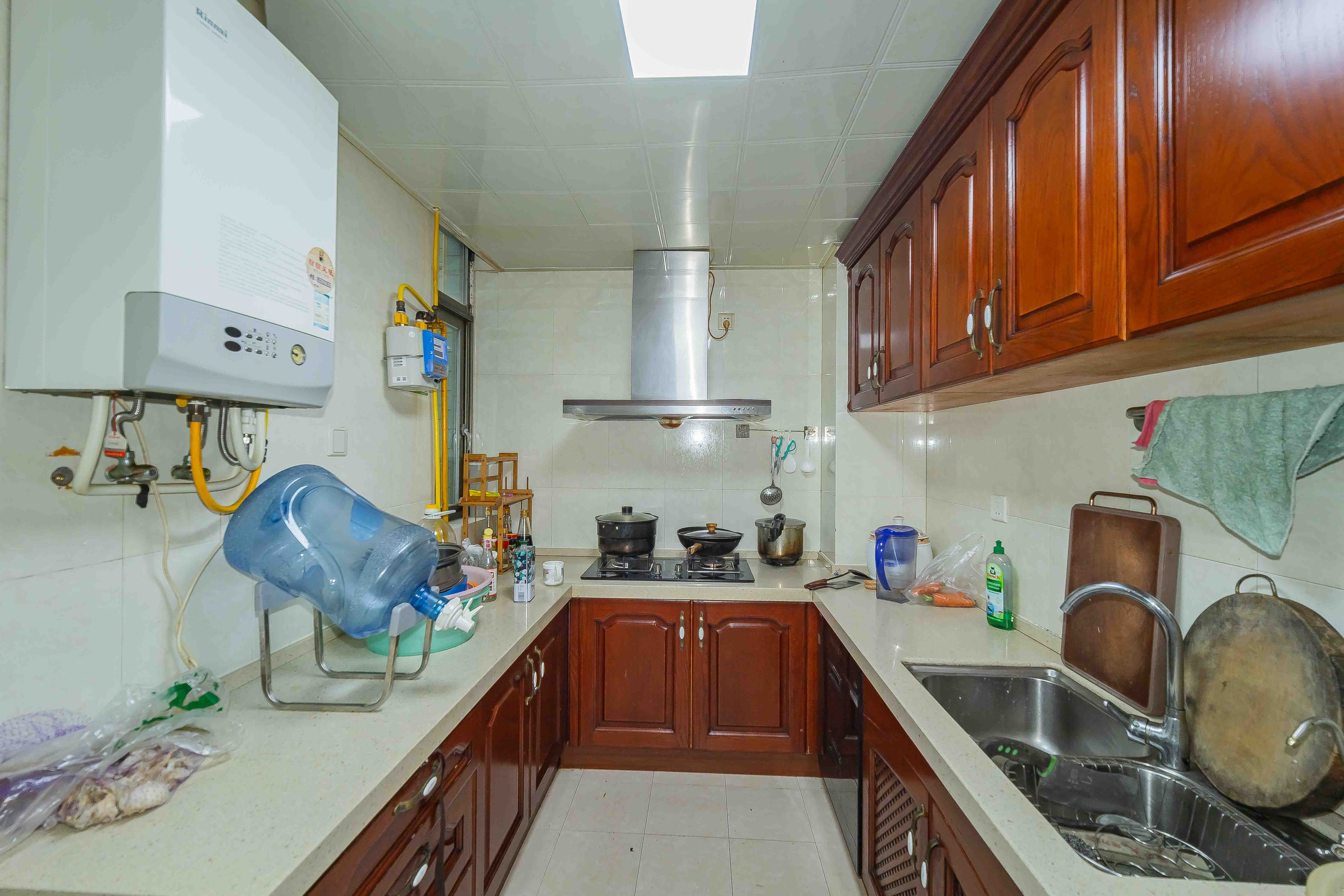 省水院宿舍 3室2厅2卫 165.0万 省水院宿舍 3室2厅2卫 165.0万厨房