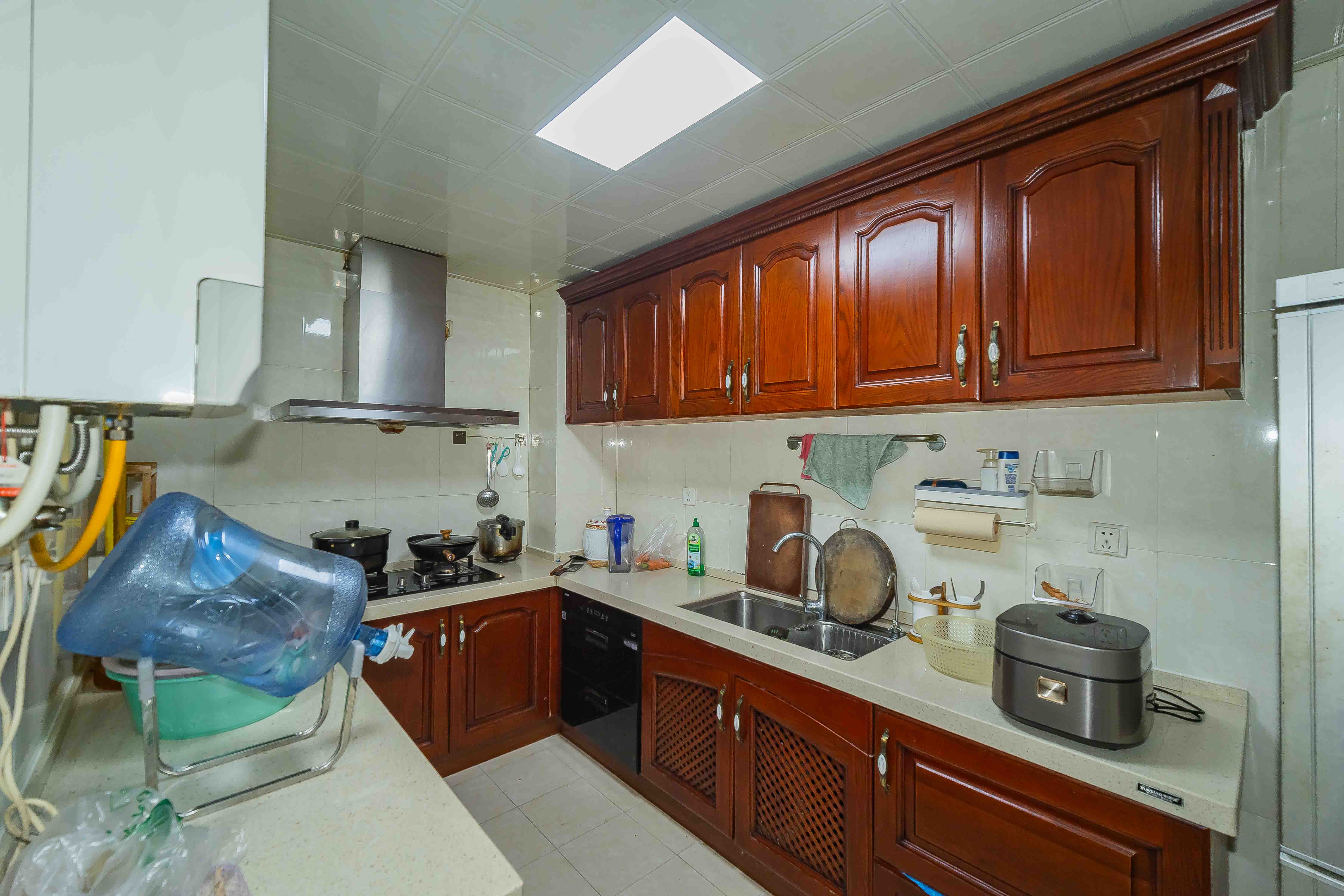 省水院宿舍 3室2厅2卫 165.0万 省水院宿舍 3室2厅2卫 165.0万厨房