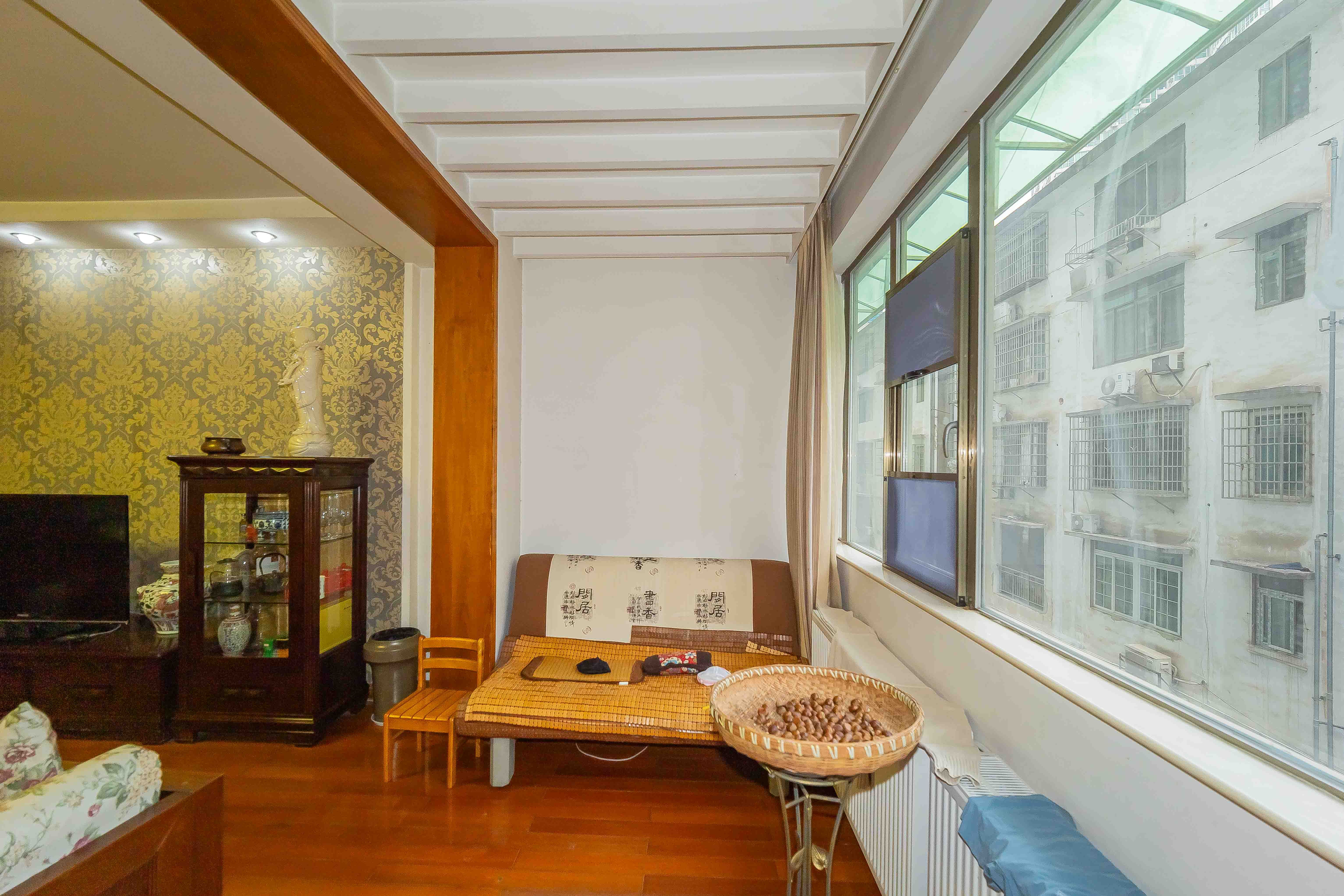 省水院宿舍 3室2厅2卫 165.0万 省水院宿舍 3室2厅2卫 165.0万阳台