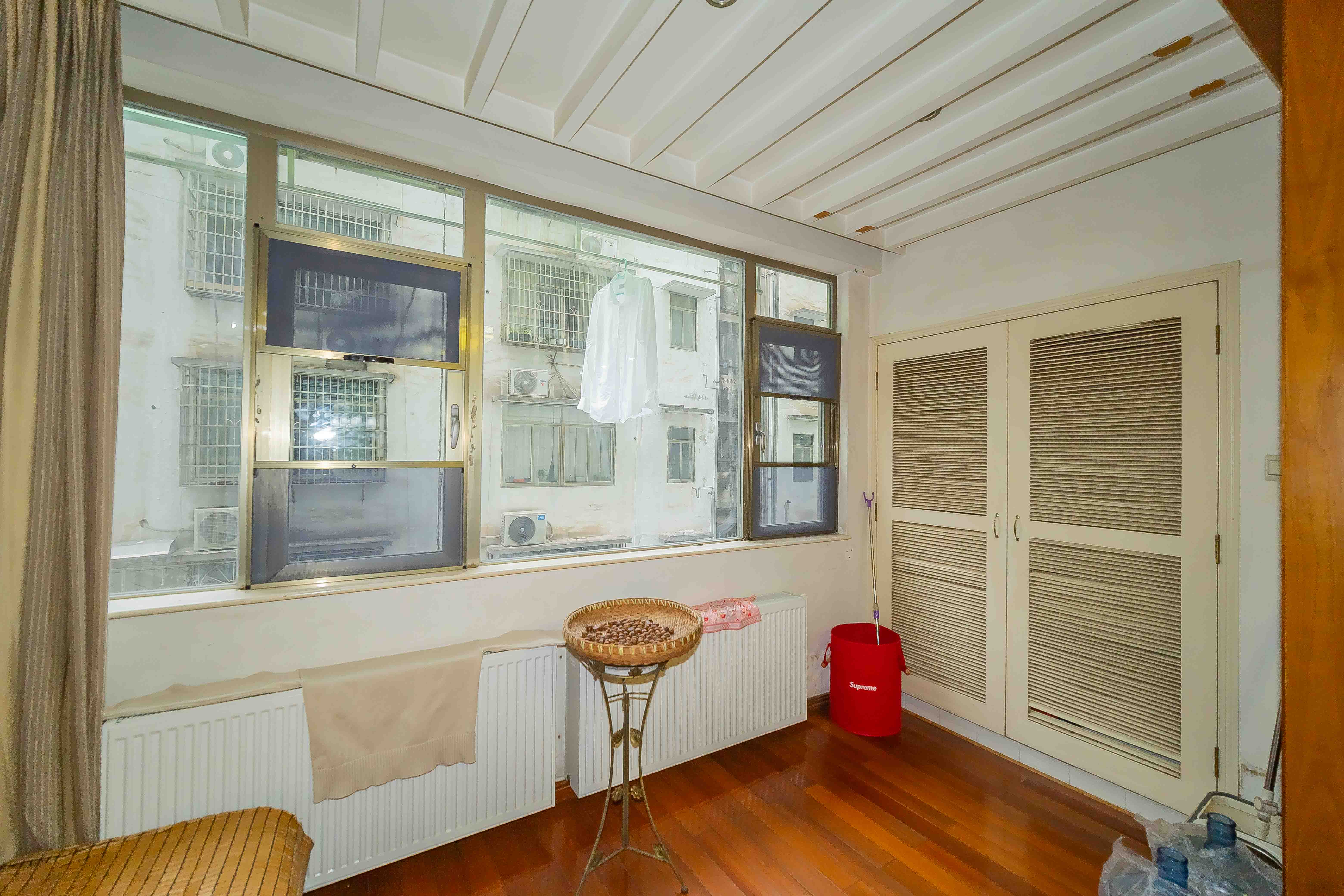 省水院宿舍 3室2厅2卫 165.0万 省水院宿舍 3室2厅2卫 165.0万阳台