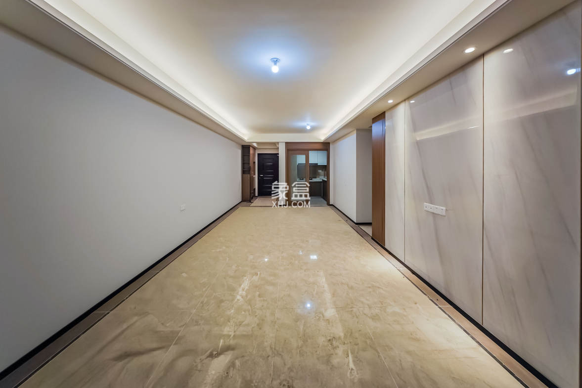 保利茉莉公馆  3室2厅2卫    132.0万 保利茉莉公馆  3室2厅2卫    132.0万客厅