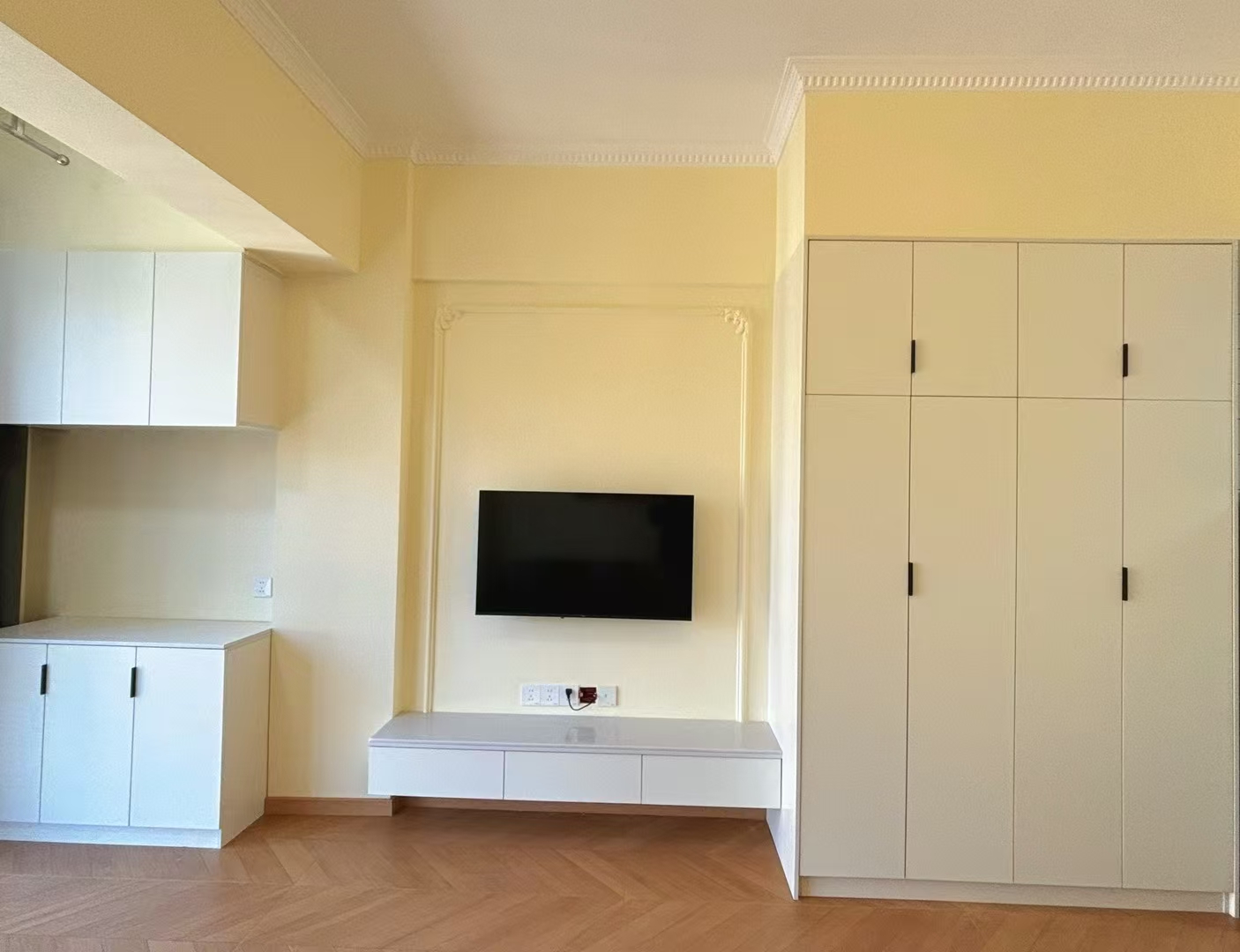 梓湖明珠 1室1厅1卫 1500.0元/月 梓湖明珠 1室1厅1卫 1500.0元/月室内图