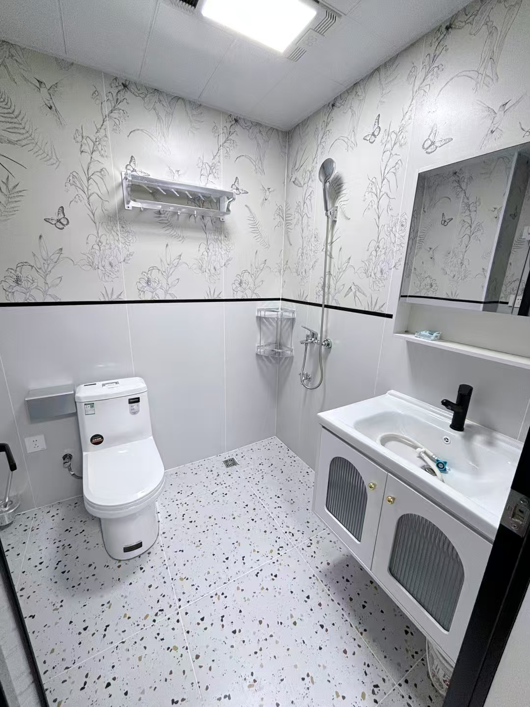 梓湖明珠 1室1厅1卫 1500.0元/月 梓湖明珠 1室1厅1卫 1500.0元/月室内图