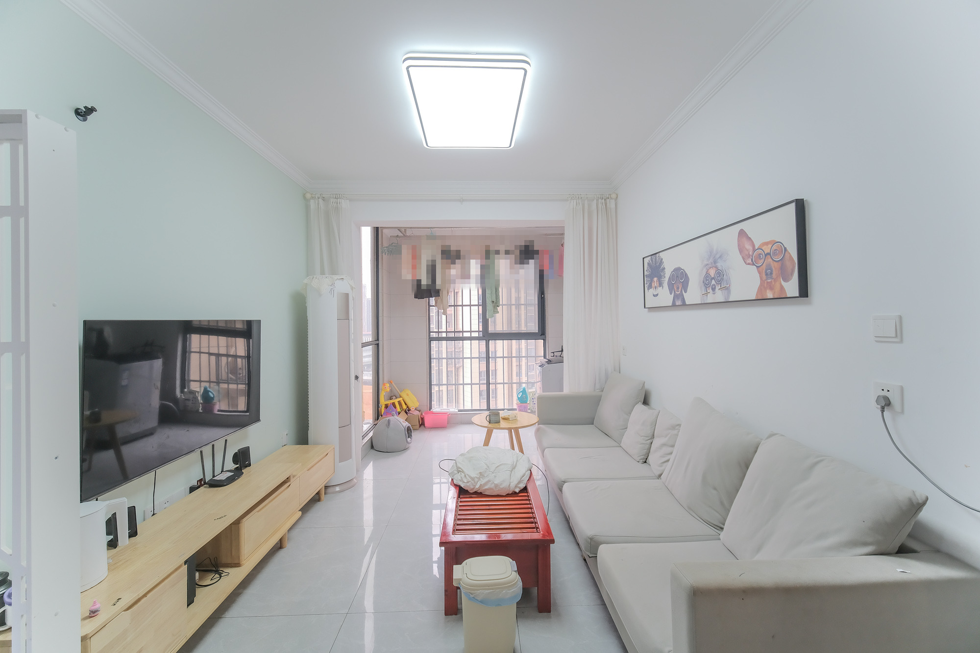 荣盛花语城 3室2厅1卫 67.8万 荣盛花语城 3室2厅1卫 67.8万客厅