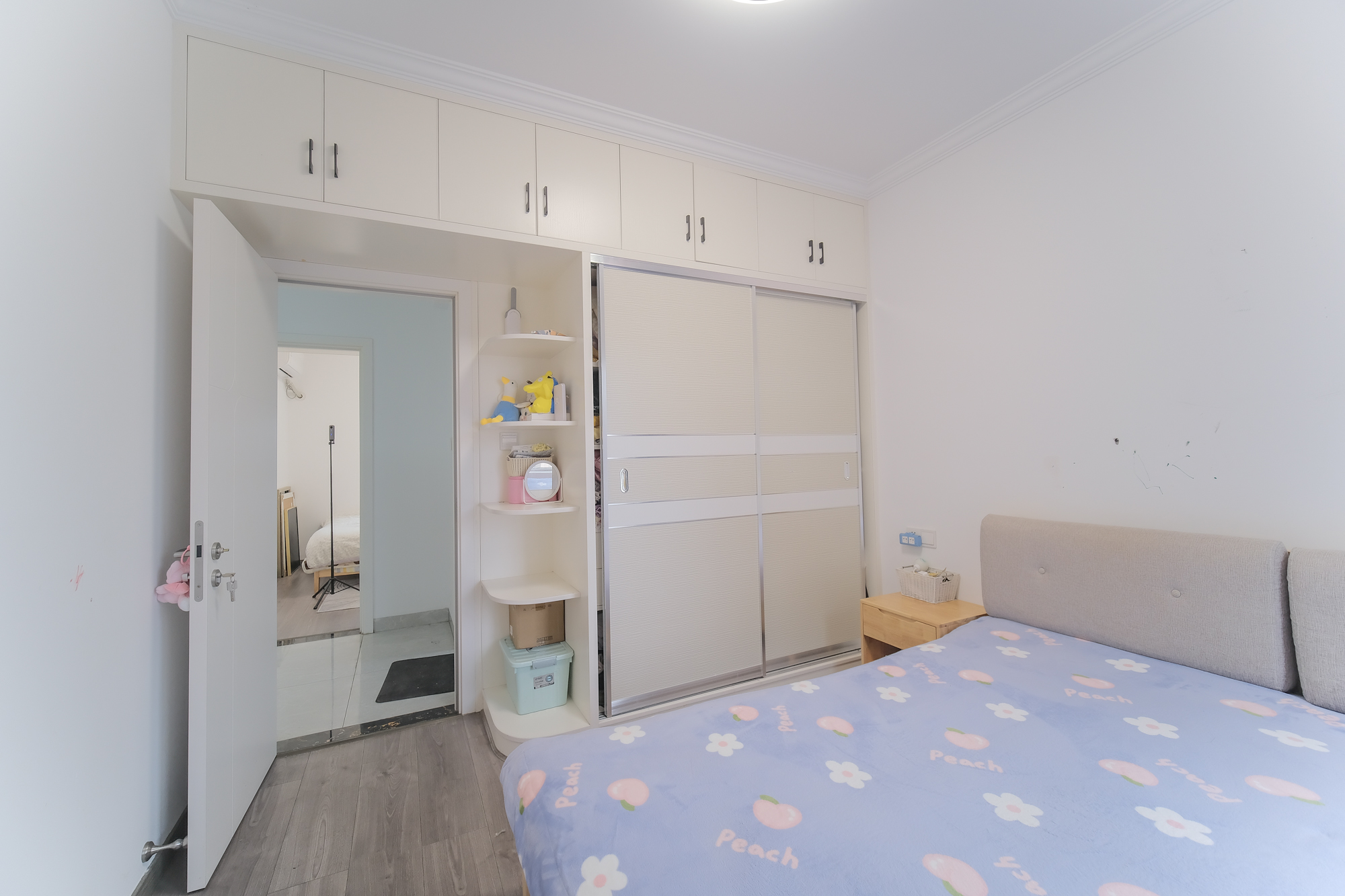 荣盛花语城 3室2厅1卫 67.8万 荣盛花语城 3室2厅1卫 67.8万卧室