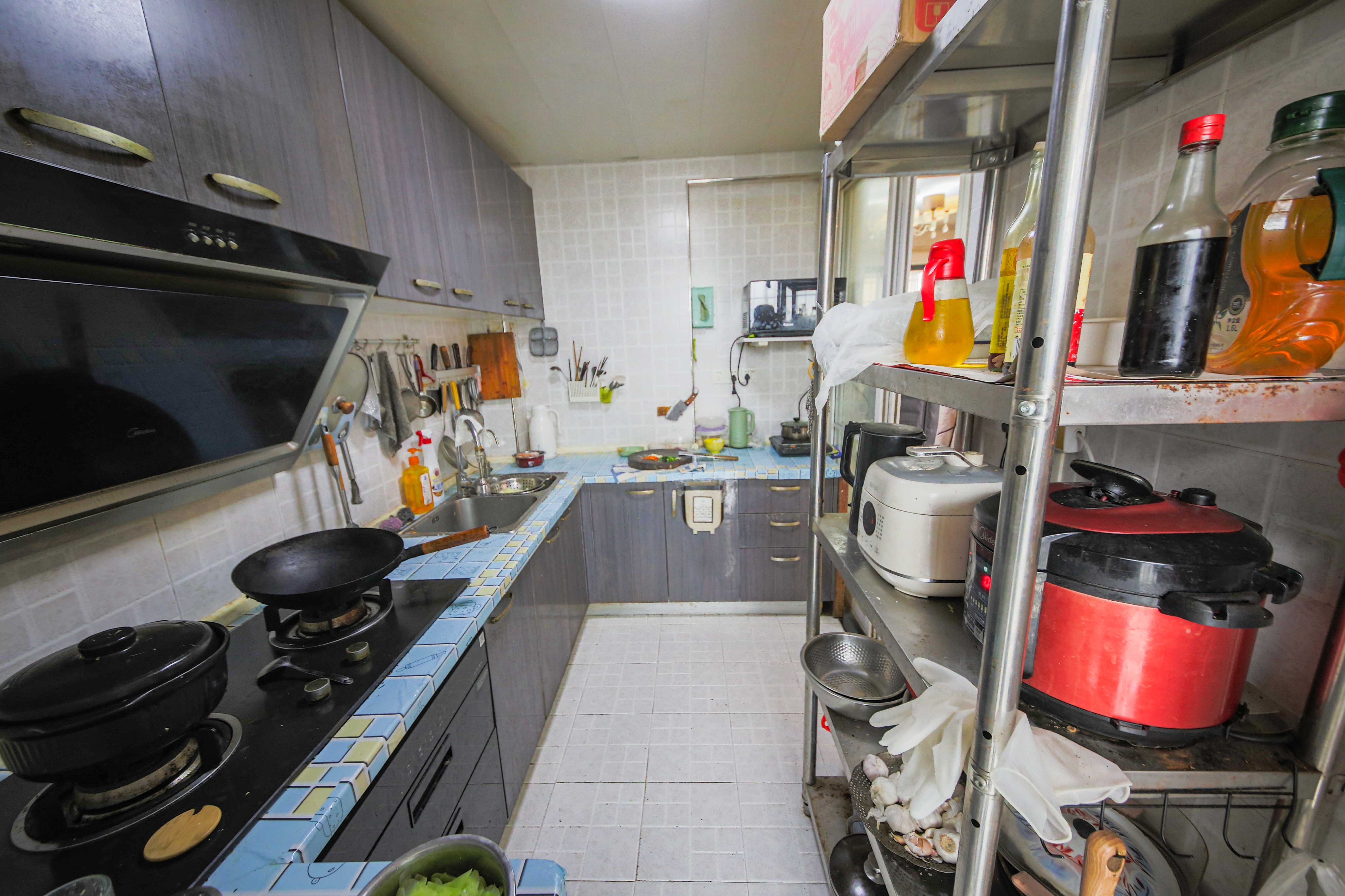 童话里 3室2厅2卫 90.0万 童话里 3室2厅2卫 90.0万厨房