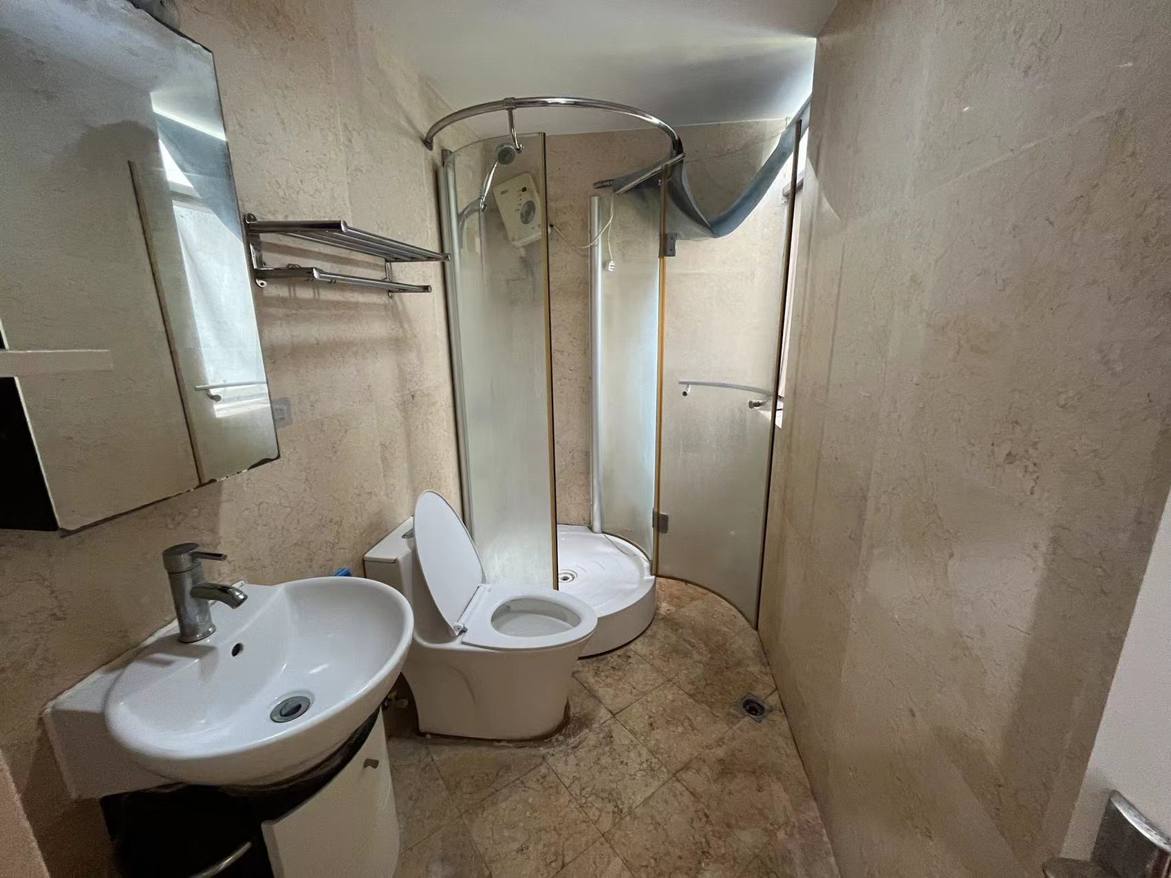 翠景园 3室2厅2卫 205.0万 翠景园 3室2厅2卫 205.0万室内图