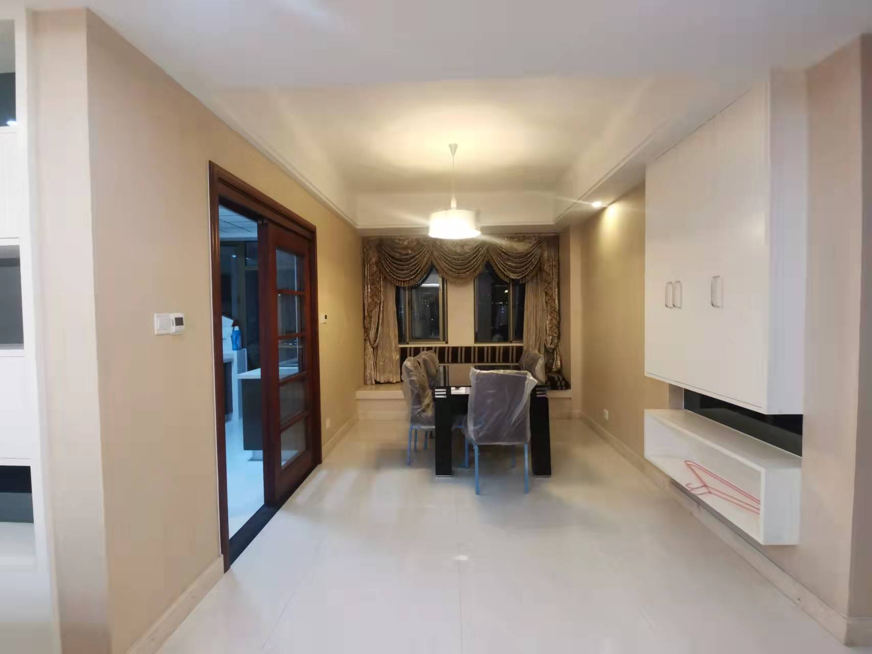 奥林匹克花园 3室2厅2卫 3800.0元/月 奥林匹克花园 3室2厅2卫 3800.0元/月室内图