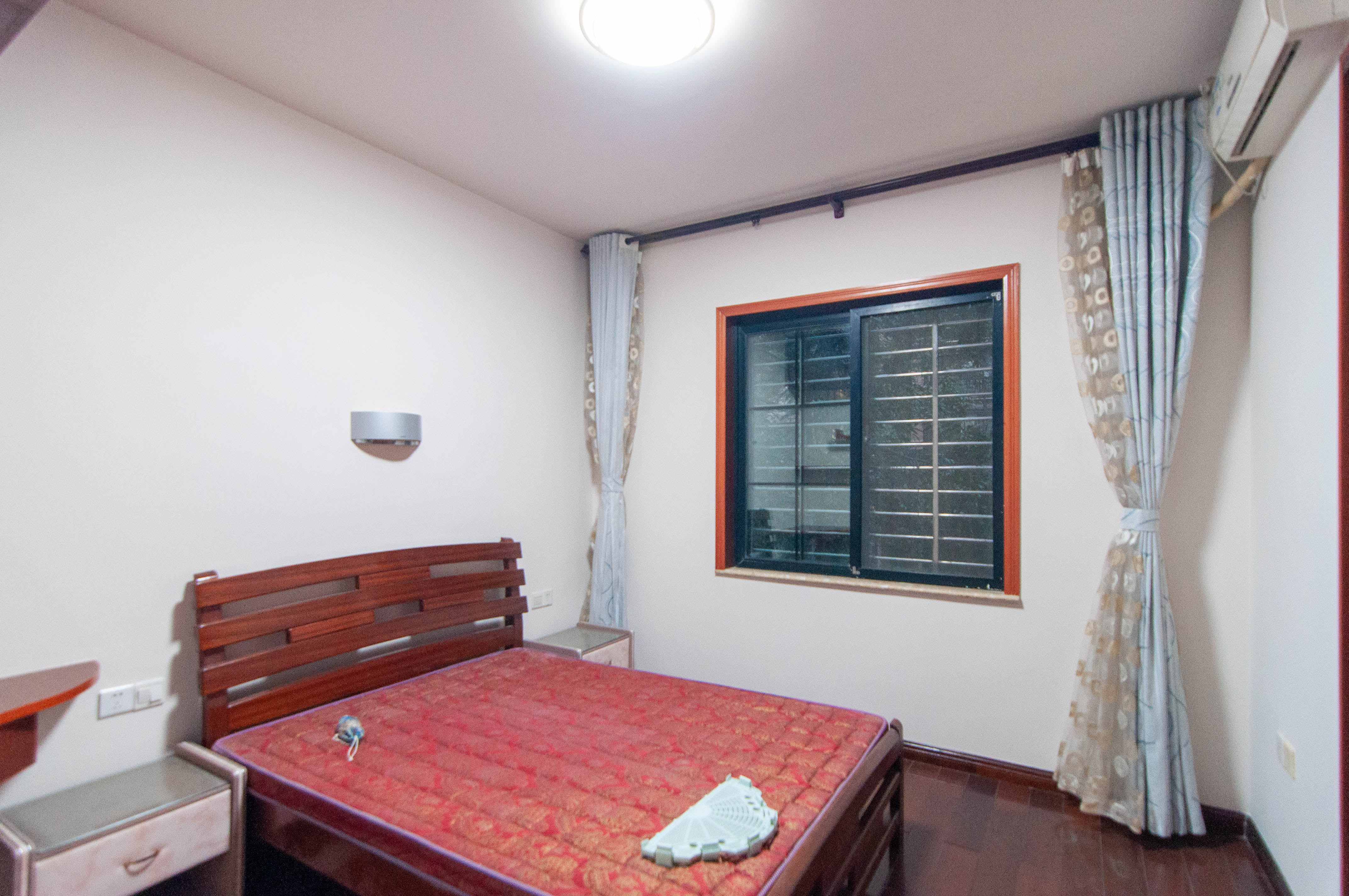 沁园春御院 3室2厅2卫 128.0万 沁园春御院 3室2厅2卫 128.0万其他